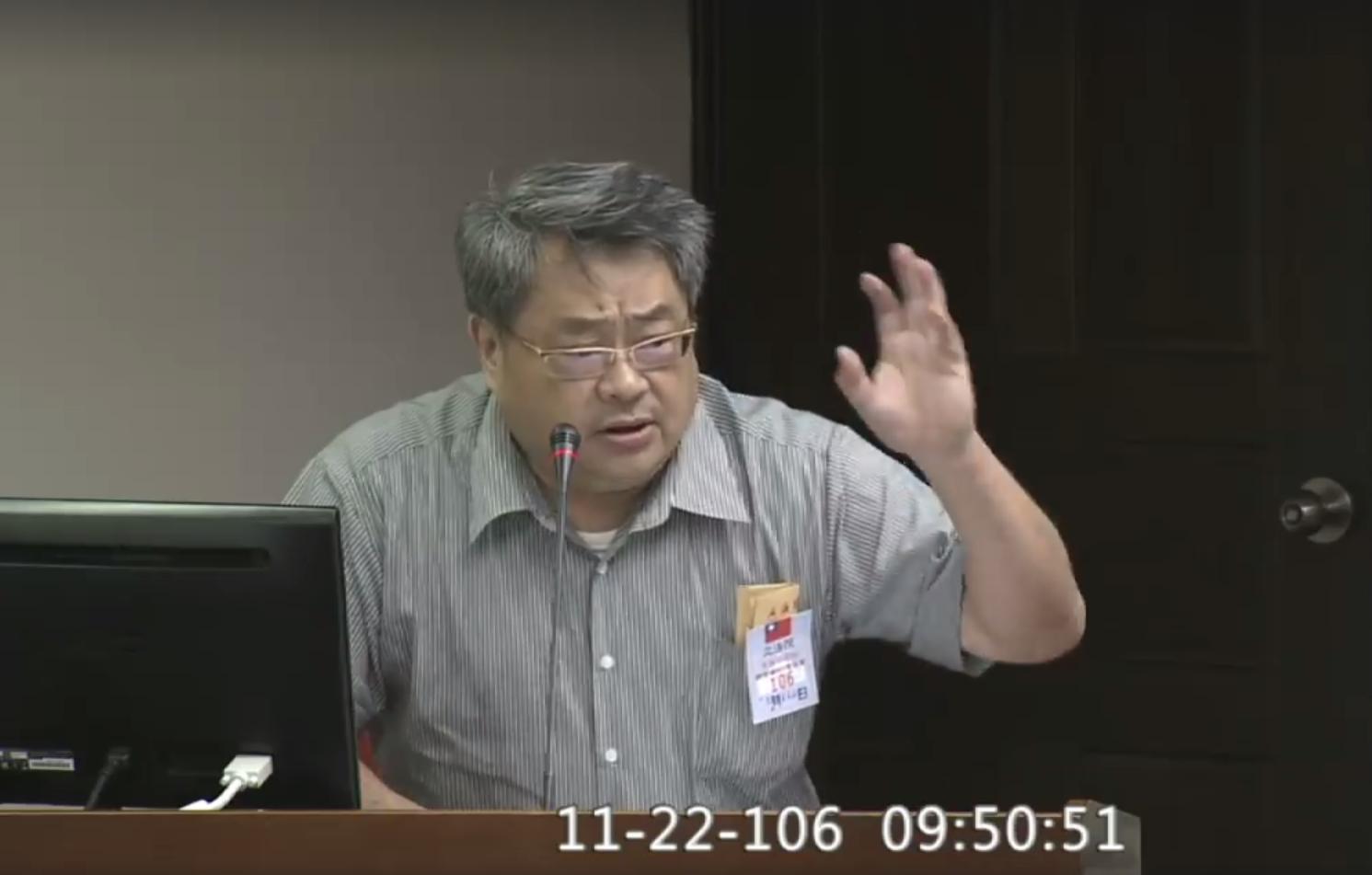 台灣哪有過勞死的發言,隨即引發爭議,蕭明仁下午也緊急發聲明澄清。(翻拍自立法院ivod)