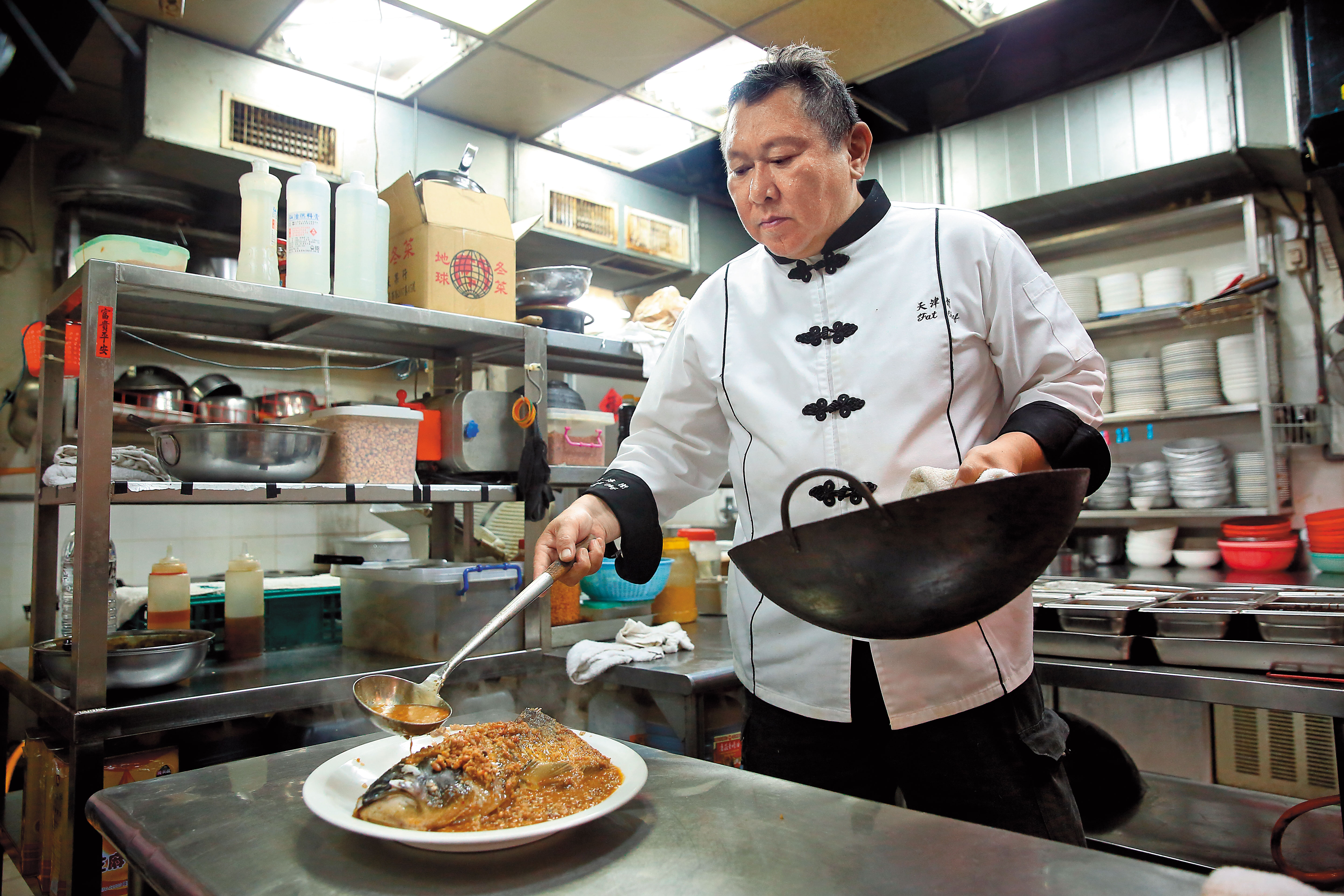 天津衛小米食堂第二代米國慶承襲媽媽的眷村味,和遊歷大江南北的天津味、四川味、台灣味融合,獨樹一格。