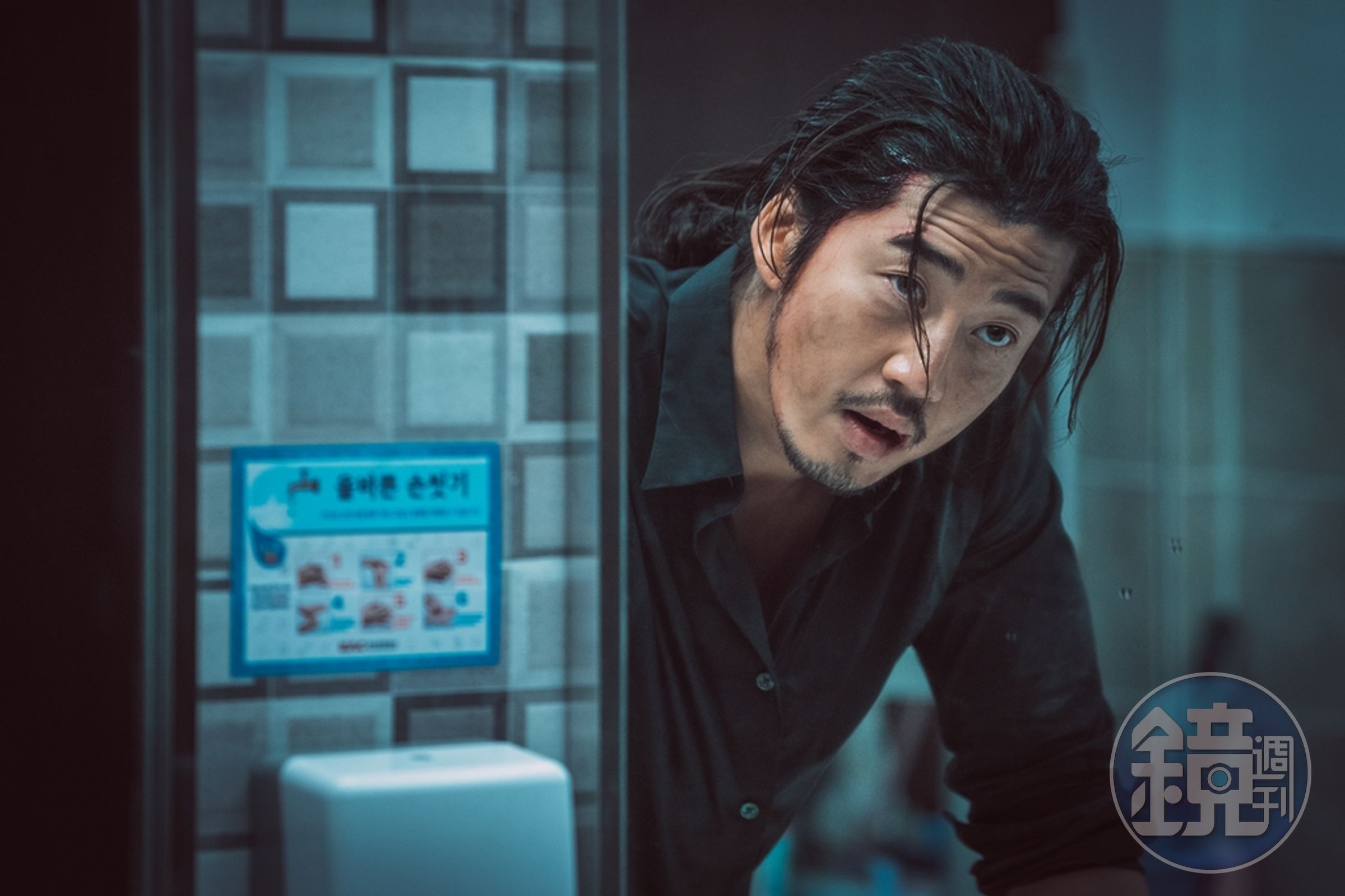 尹啟相從影以來首次飾演反派。（翻攝Naver Movie）