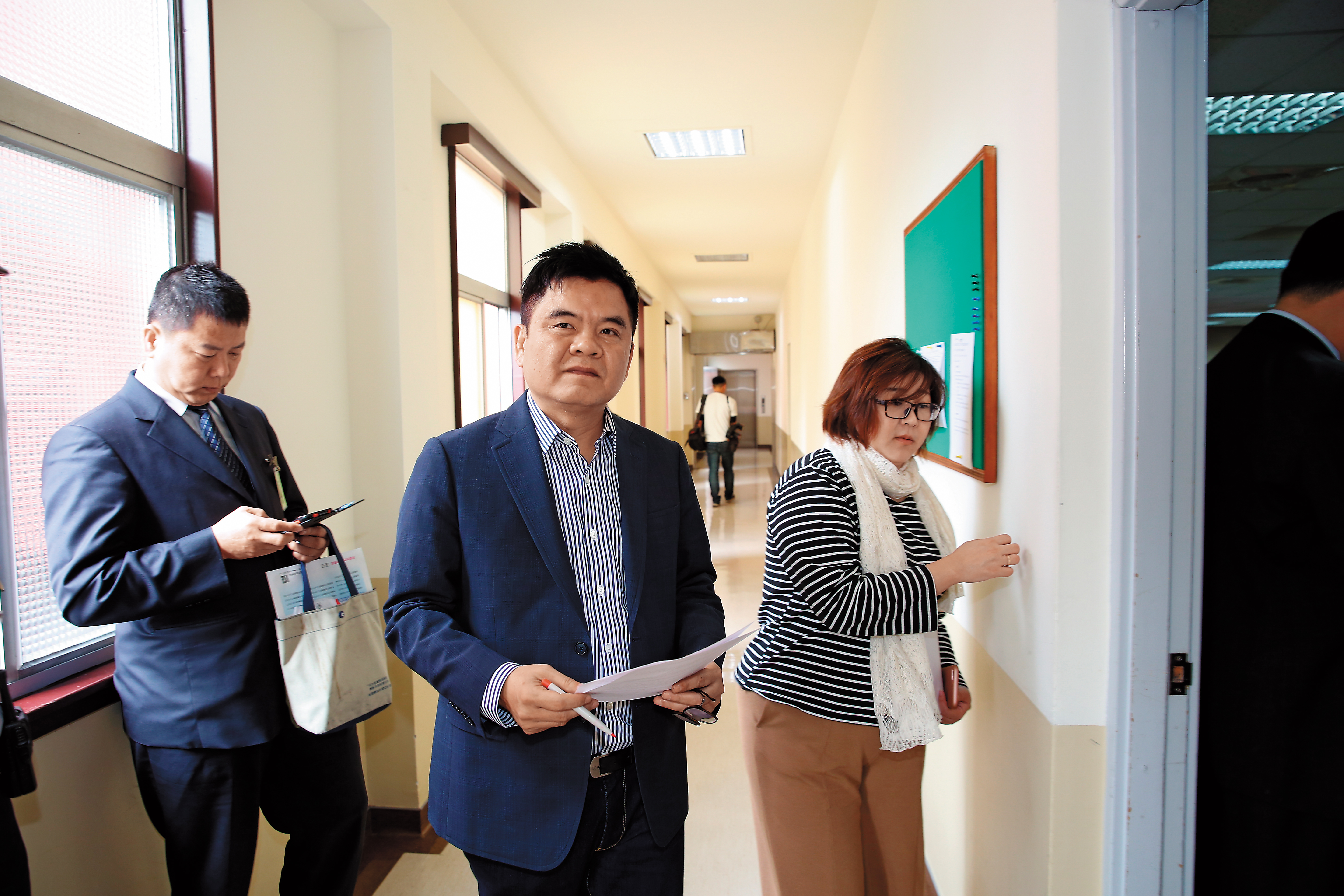 南投縣立委許淑華、屏東縣立委莊瑞雄都可能成為席次減少的受害者。