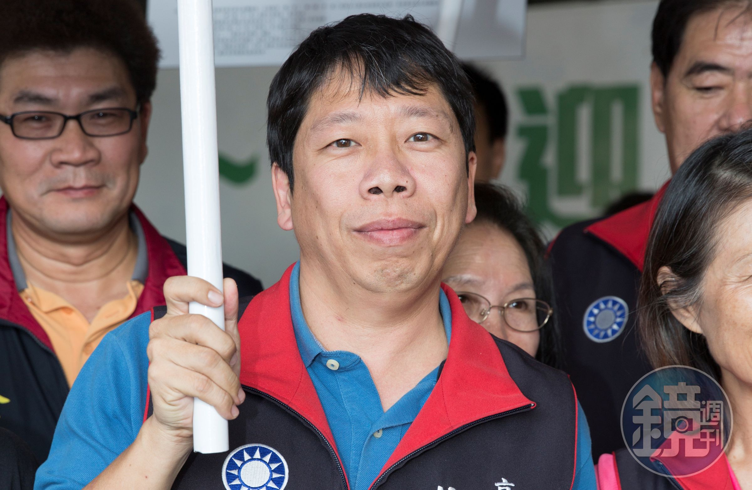 黃紹庭指出，海洋局從未開過正式審查會議就駁回唐榮申請案，就是要幫慶富「解套」。 