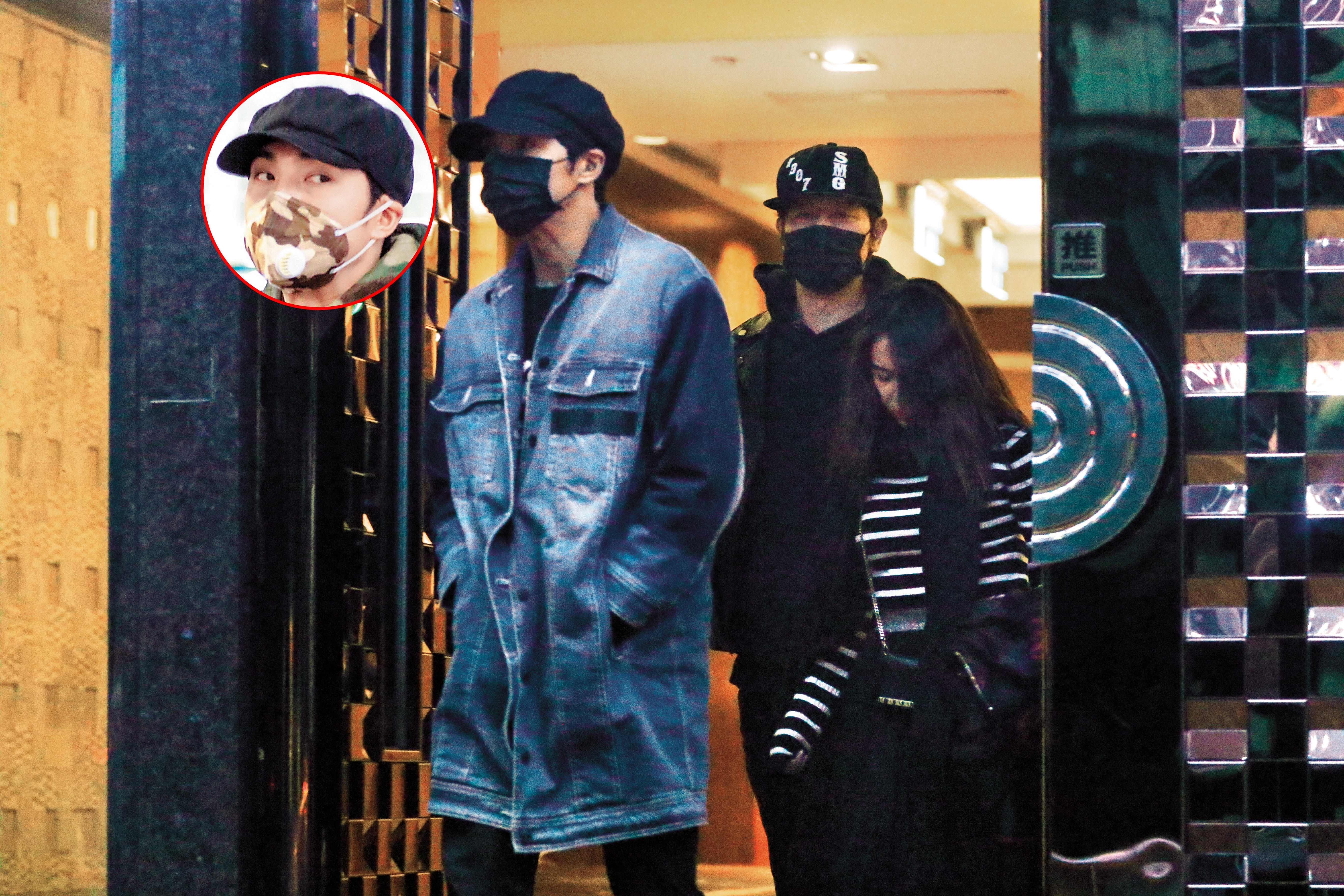 賀軍翔（左）戴著黑帽、口罩，跟張勛傑（中）夜唱，同行還有其他辣妹，傳說中的密友「波波蓁」（右）就走在身後。