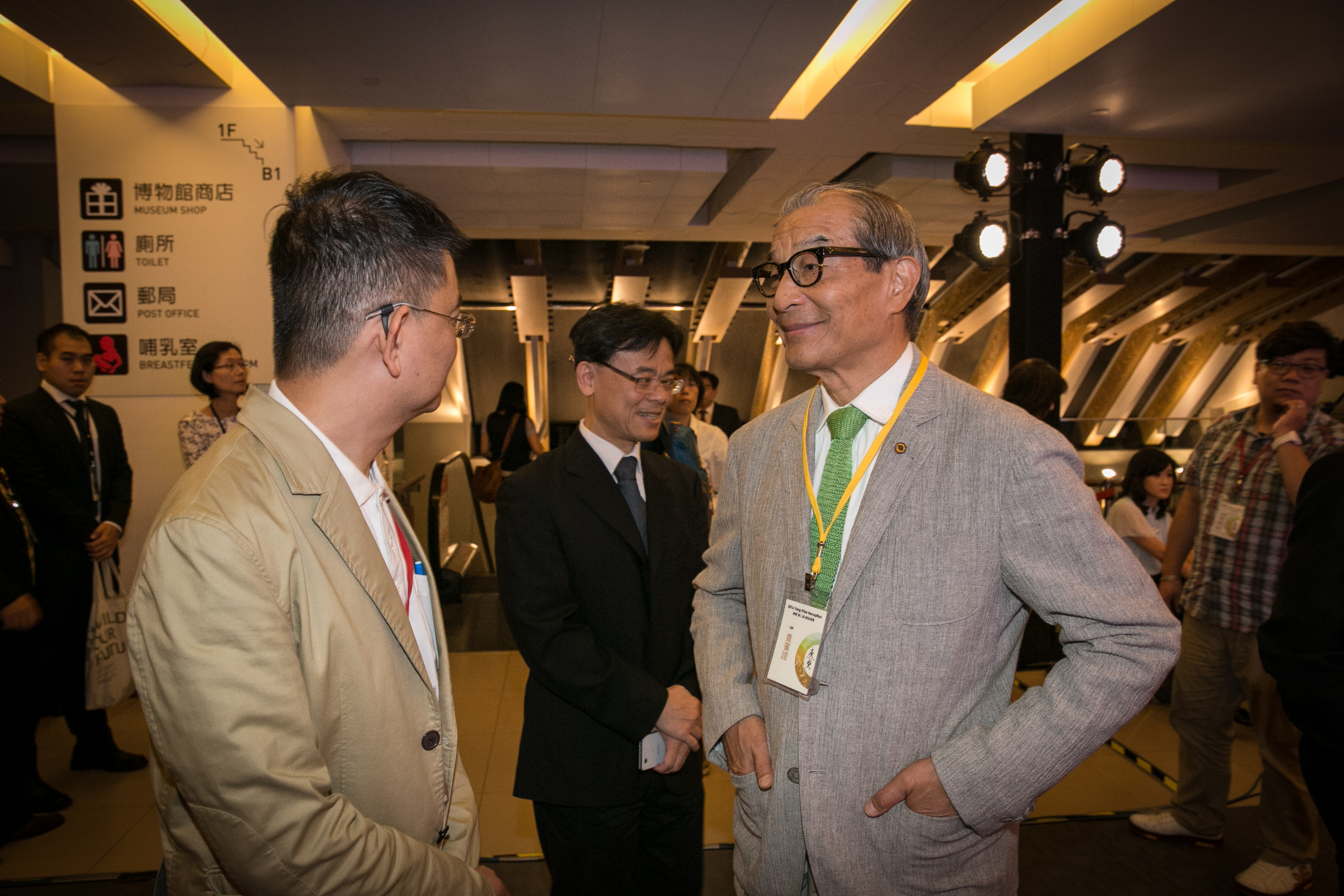 律師陳長文（右）昨天以「是恢復特偵組的時候了」為標投書媒體，台北地檢署今天發出新聞稿嚴正回應。 