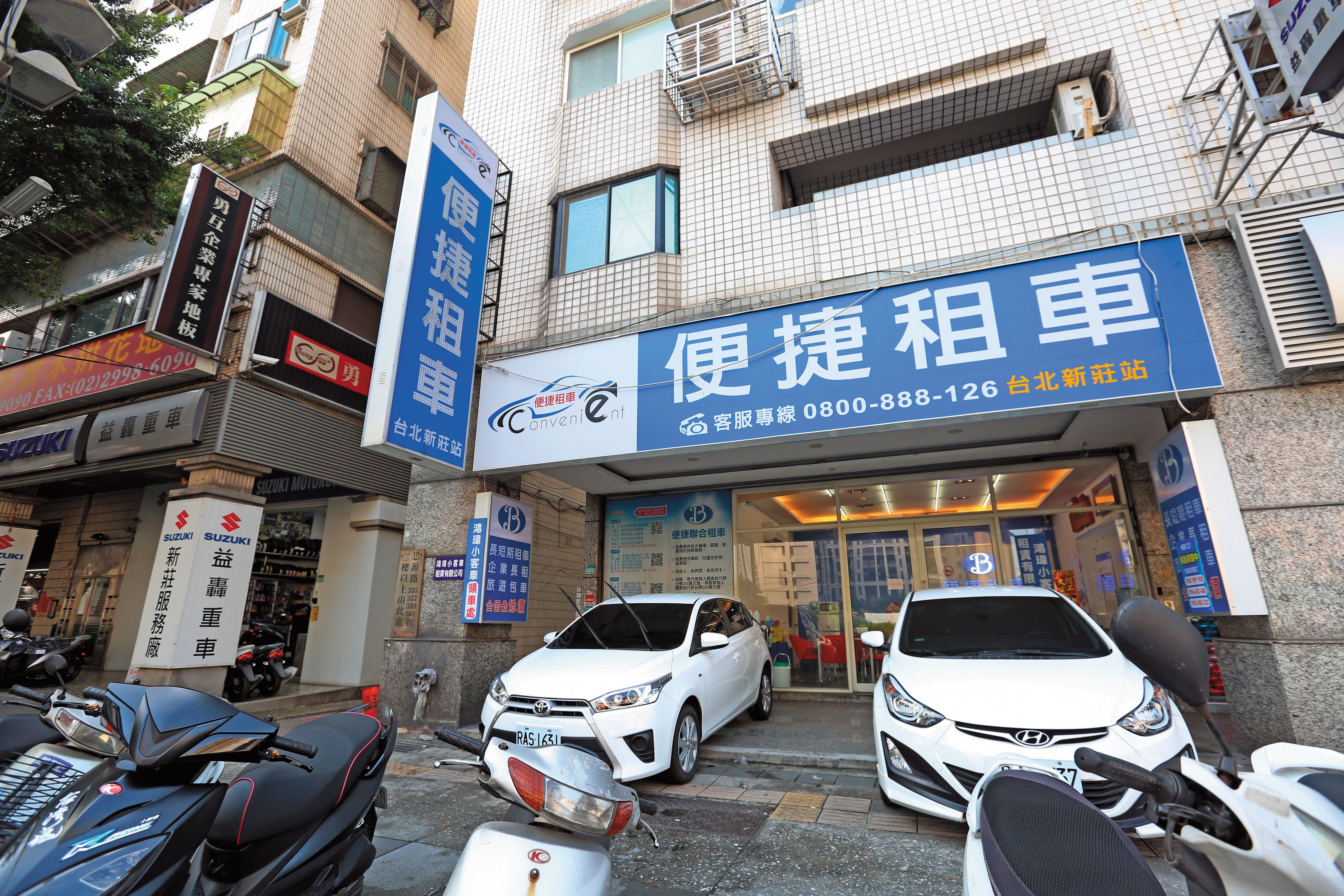 據點遍布全台的便捷租車，被爆出坑殺外國觀光客押金的消費爭議。