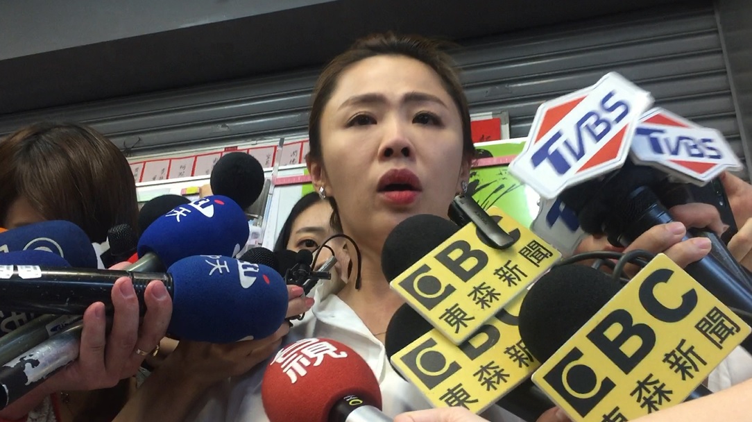 李婉鈺昨日找張碩文鬧出軒然大波，但他強調兩人只是朋友。