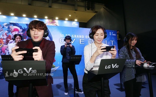 20年前邱沁宜親身感受到亞洲金融風暴重挫韓國，幾年後韓國的科技進步卻讓她嘖嘖讚嘆。（東方IC）