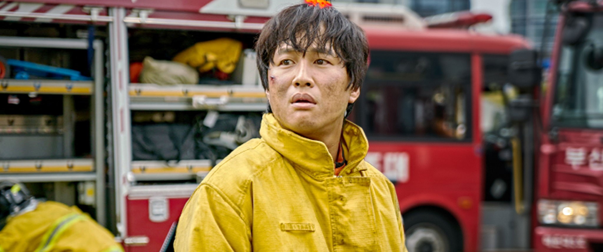 在《與神同行》中飾演救人喪生的消防隊員，車太鉉戲外心願是「世界和平」。（釆昌國際多媒體提供）