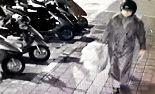 湯景華縱火前變裝來掩人耳目。（警消提供）