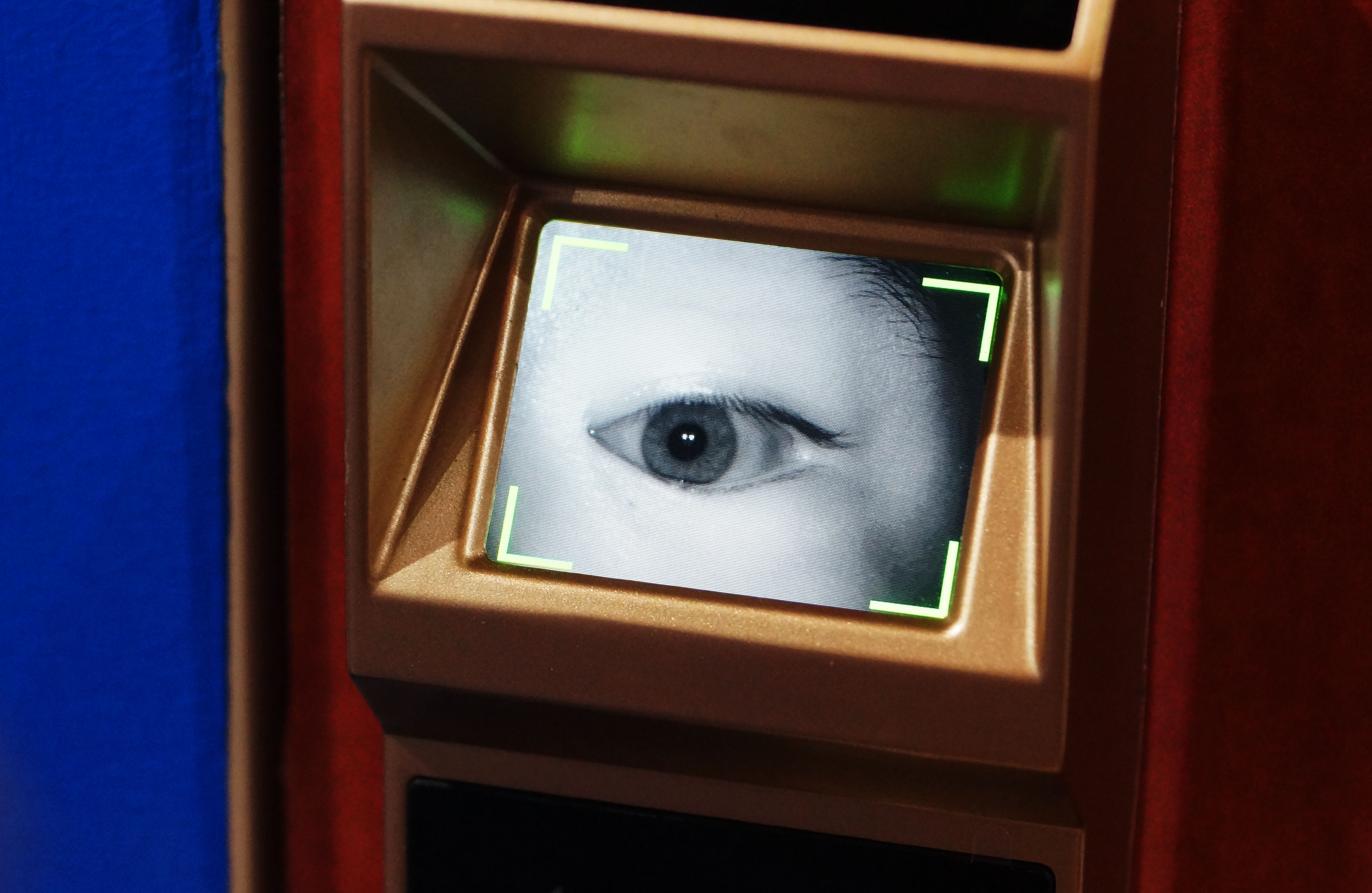 2017年6月17日，天津一場新產品產銷會上介紹的虹膜辨識智慧開鎖技術。（東方IC）