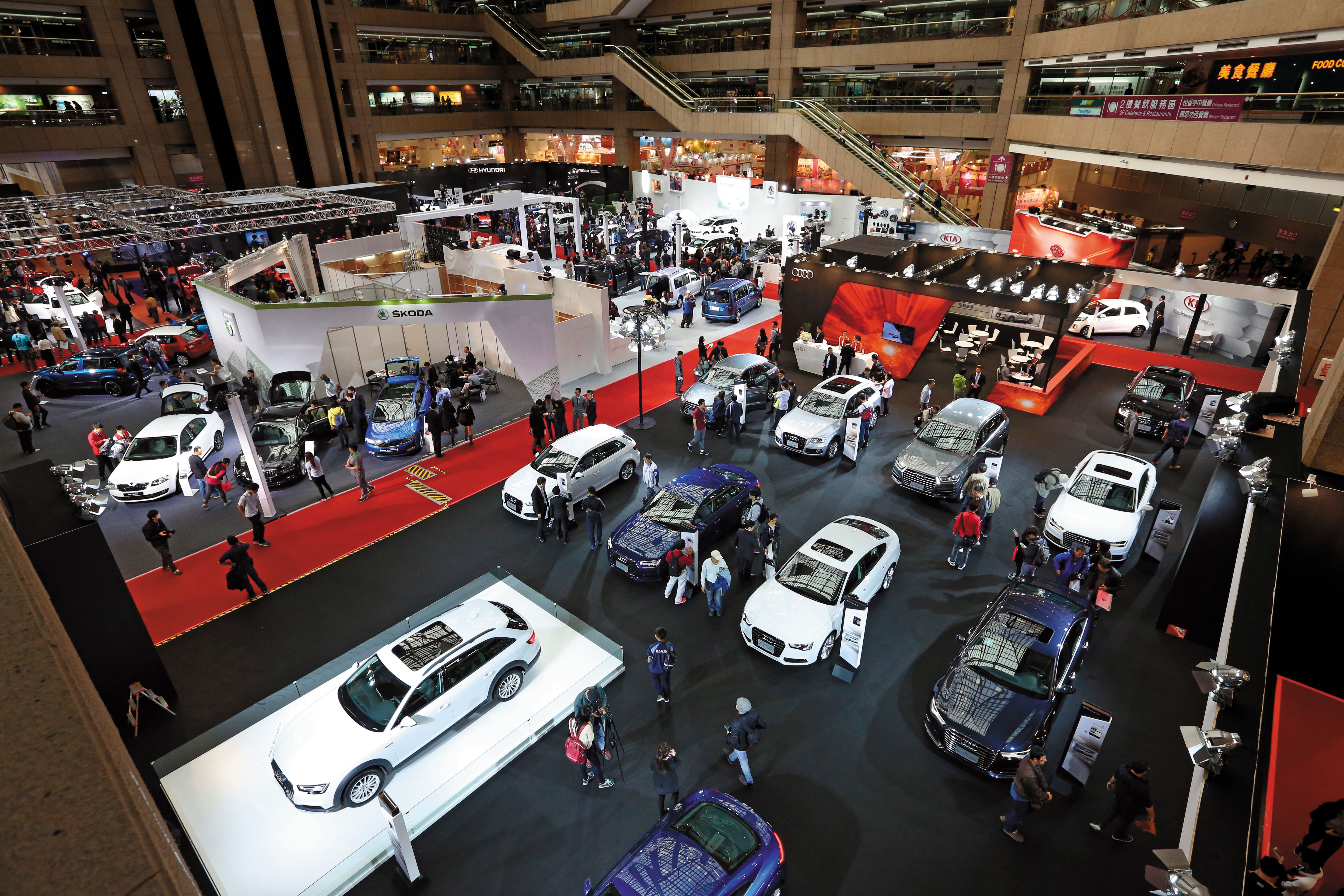 台灣一年約43萬輛的新車市場，其中每5台就有1台是高價的豪華車。