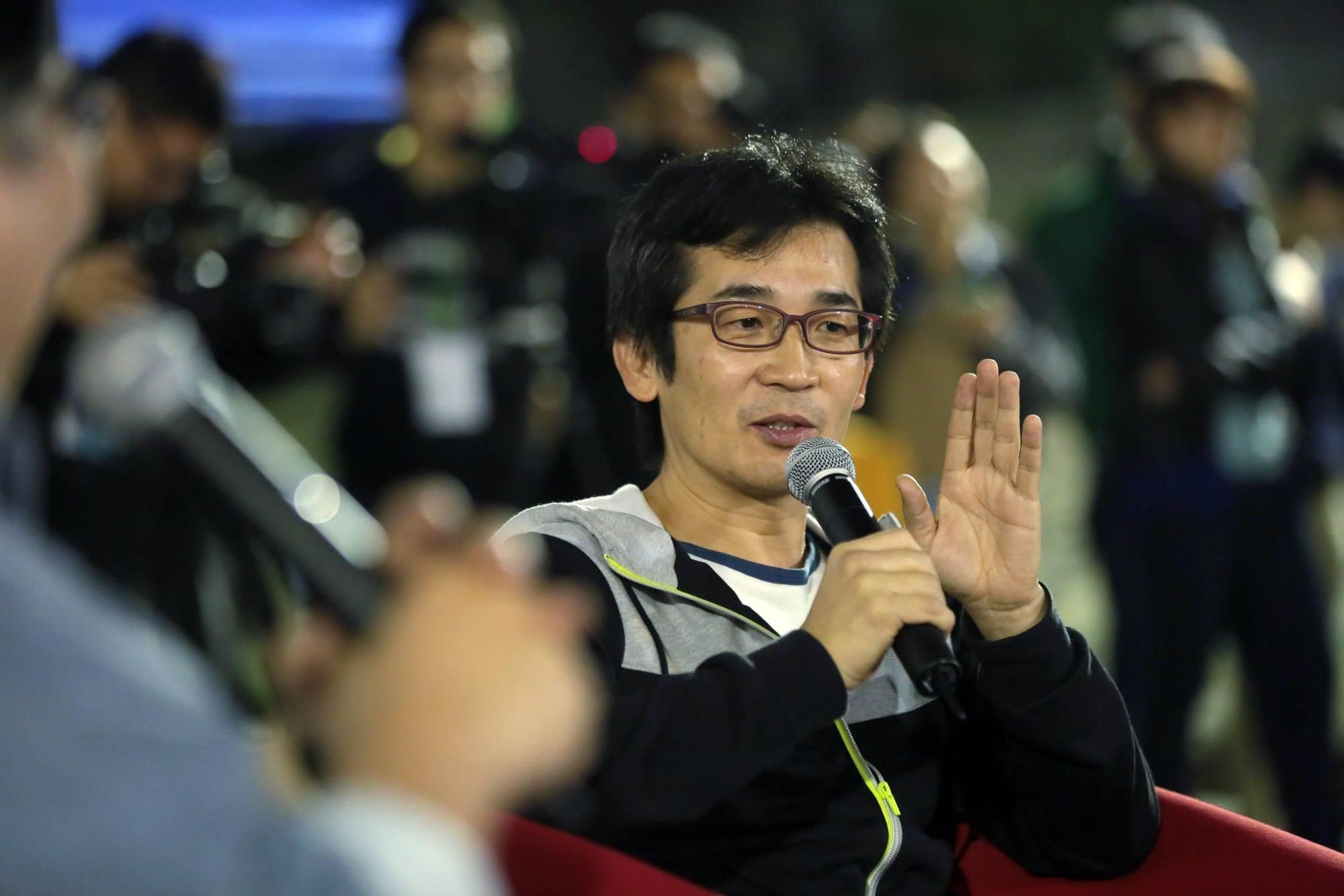 難得嘗試配音演出，魏德聖很擔心搞砸，笑說：「平常叫人家演很容易，這次要自己講，會尷尬。」（傳影互動提供）