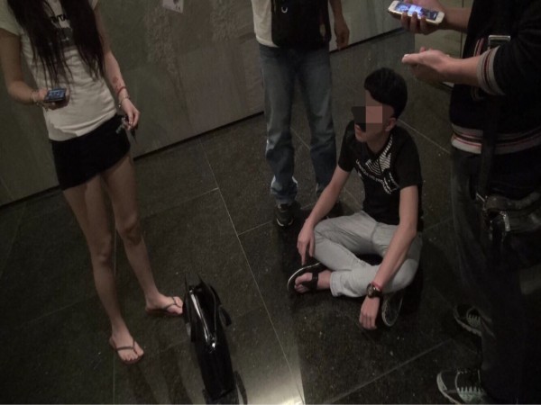 警方逮捕年輕的王姓藥頭，破獲其宅配毒品模式。（警方提供）