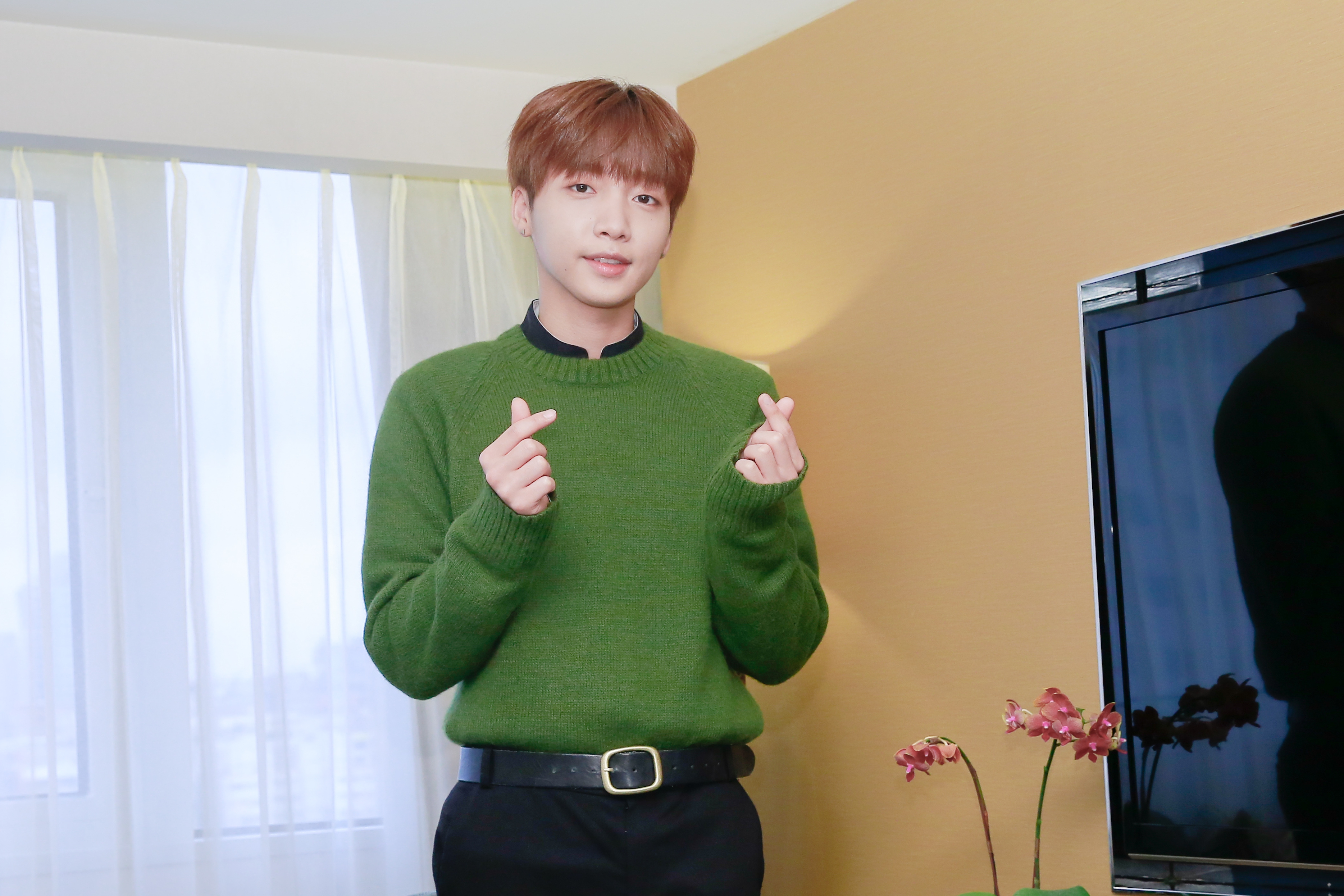 韓國新人鄭世雲首次會台迷。