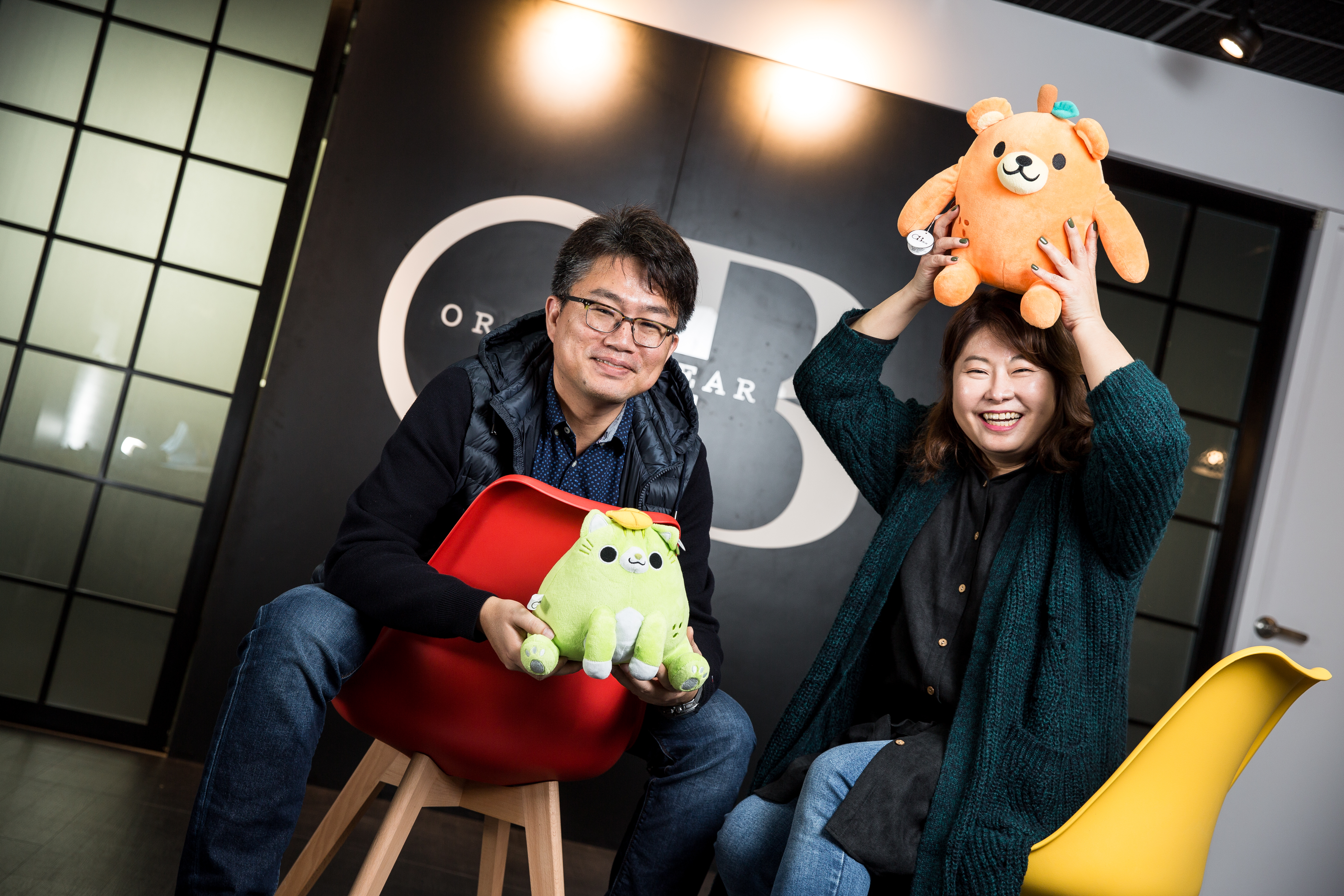 王蘭芳（右）與先生秦永澤個性互補，兩人於公於私都是最佳伴侶。