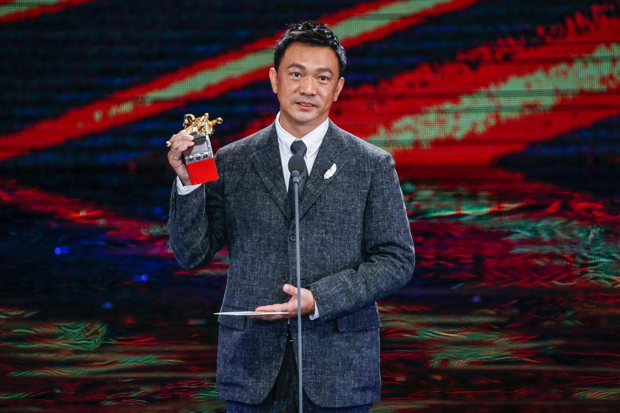 黃信堯執導的首部劇情片《大佛普拉斯》贏得五項金馬獎,他個人也獲頒最佳新導演與最佳改編劇本獎。(鏡週刊攝影組)