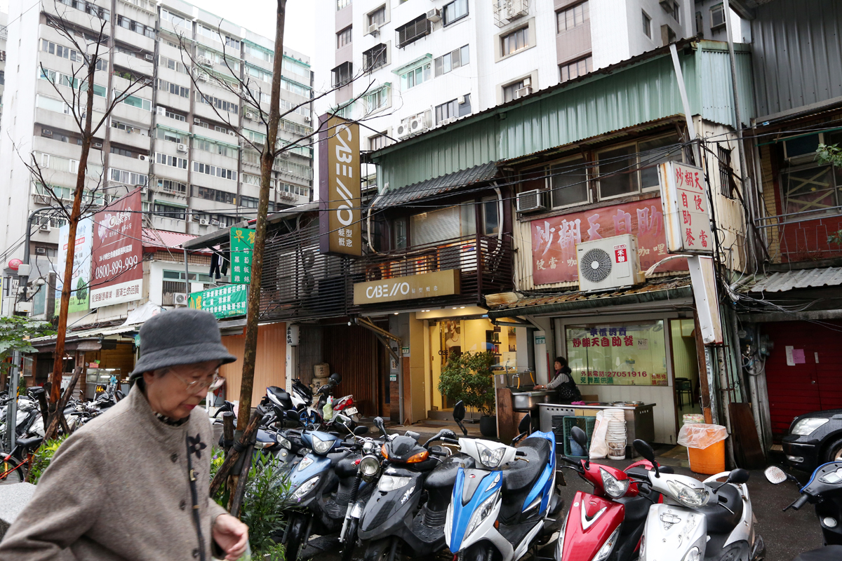 過去老公寓因都更題材身價水漲船高，也形成一股投資客炒作舊公寓房價的歪風。