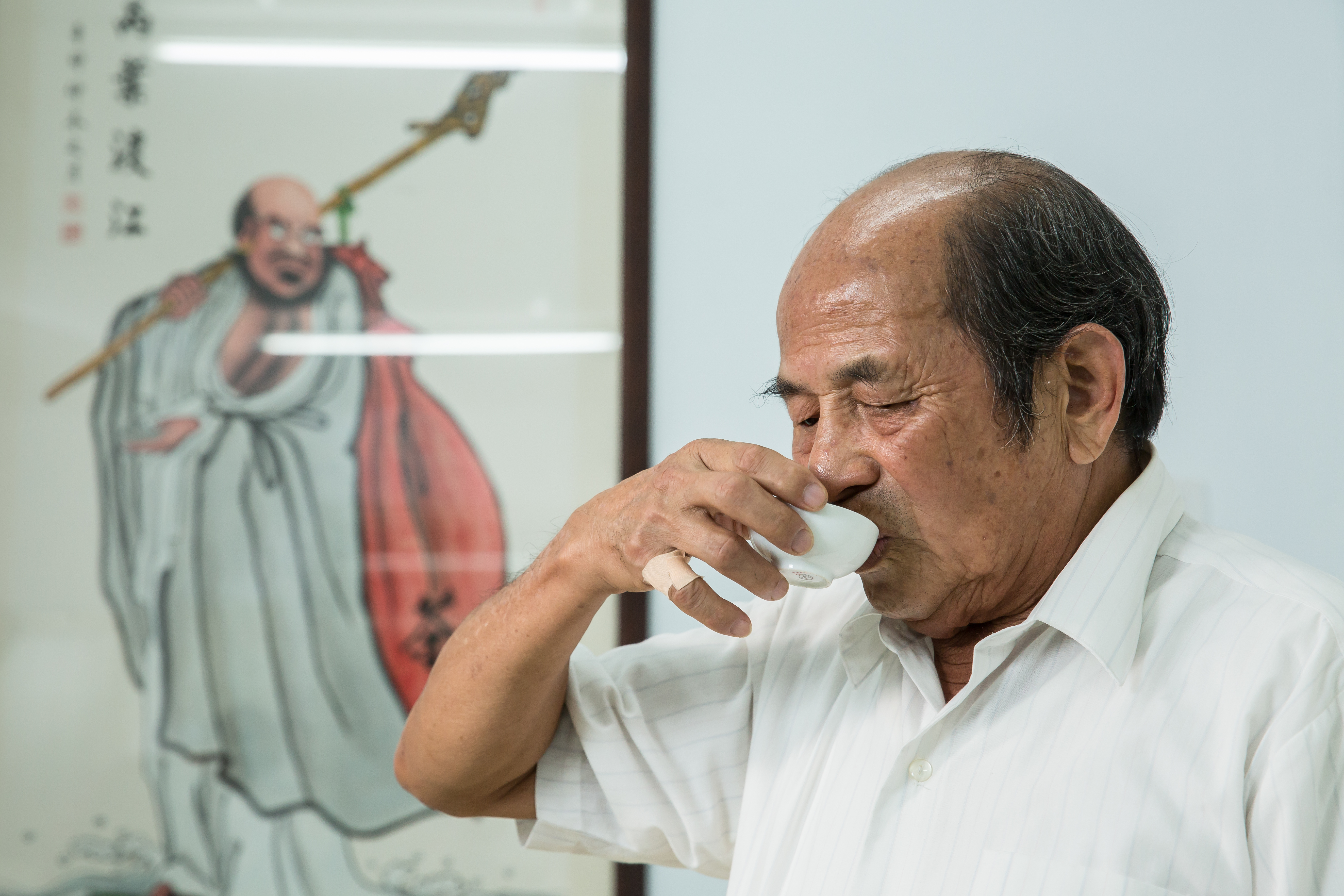 李松連自稱曾交往過5、60個女朋友，追求女生無往不利。