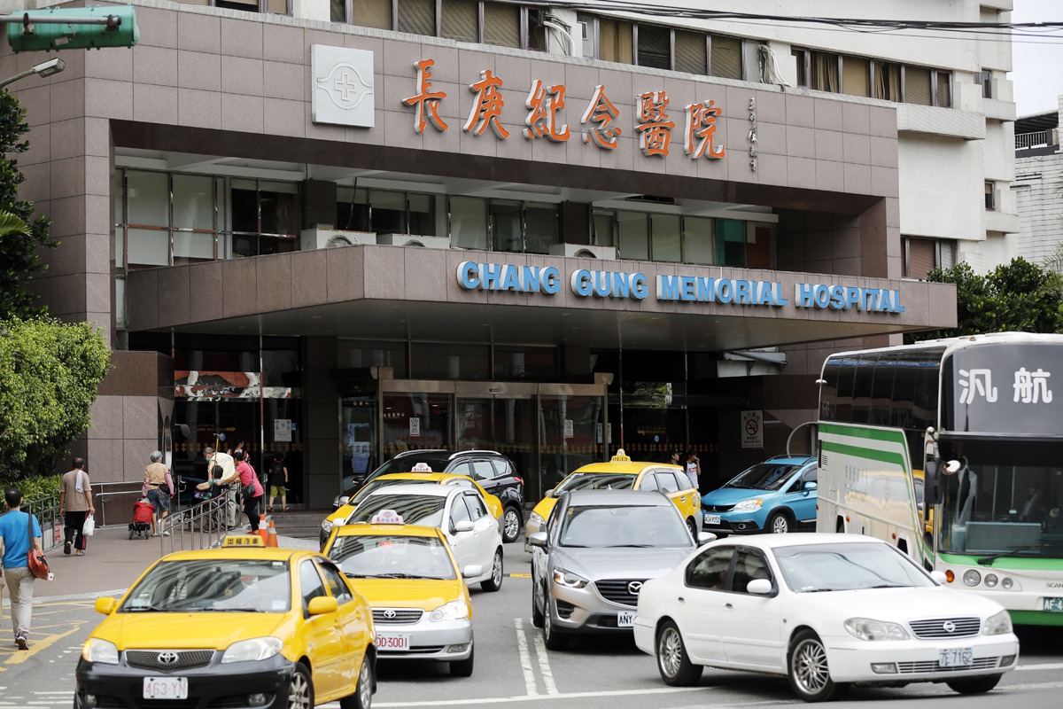 長庚醫院近期風波不斷，主管機關、立委決定修改《醫療法》。