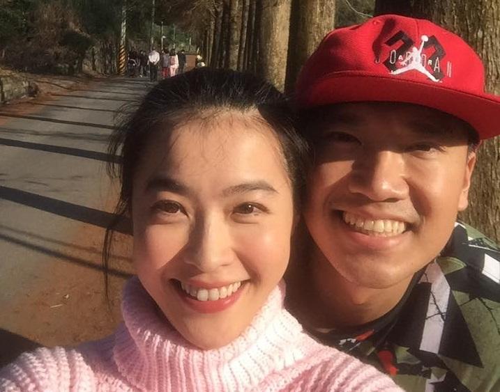 今（12）日一早，前籃球國手何守正在臉書上證實，與小嫻5年在台灣的夫妻生活宣告終結。（翻攝自何守正臉書）