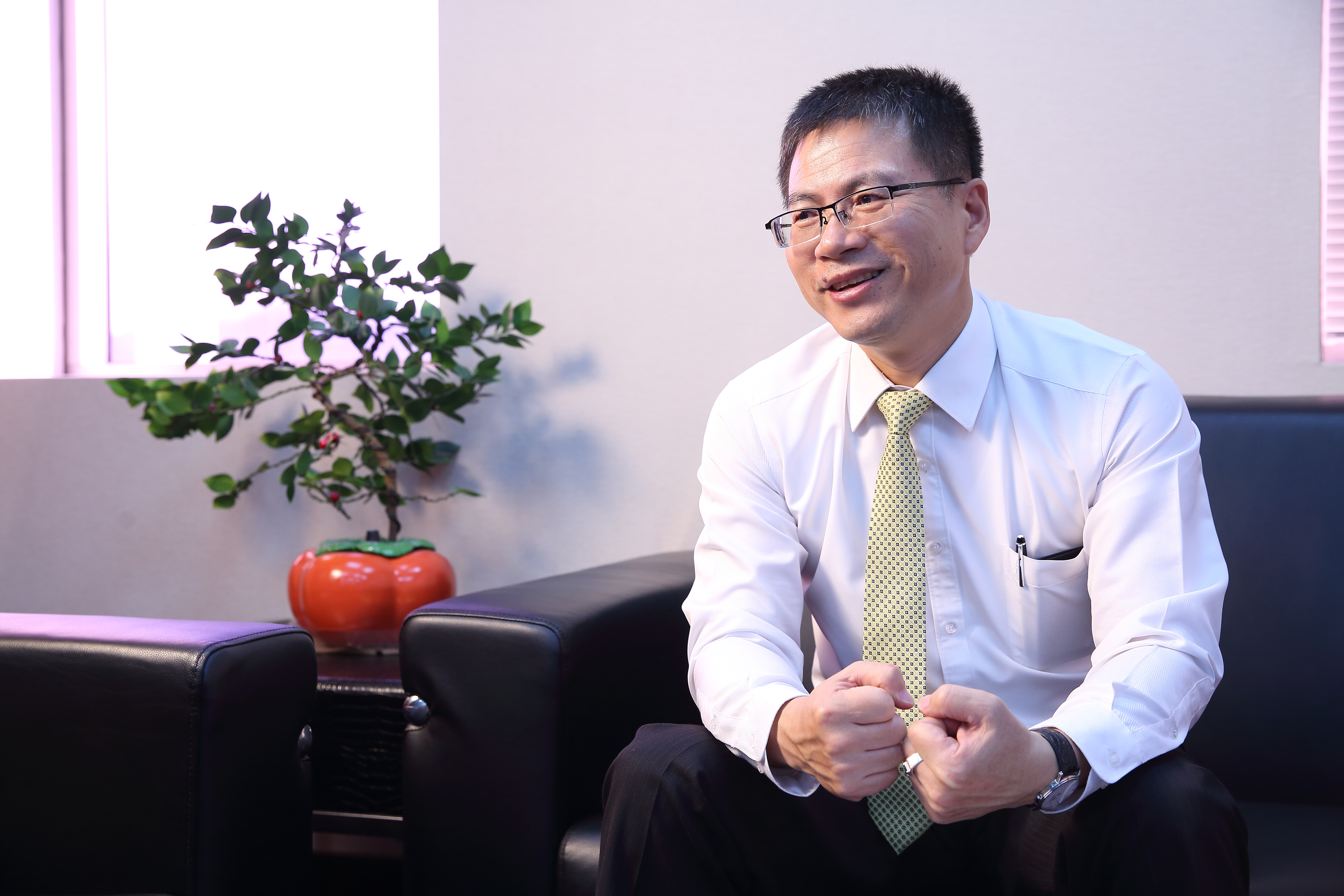 李傳德在經歷同業挖角、左右手叛逃後，體認到一家企業就是要賺錢，要多分紅給員工，才能留住他們。（李傳德提供）。