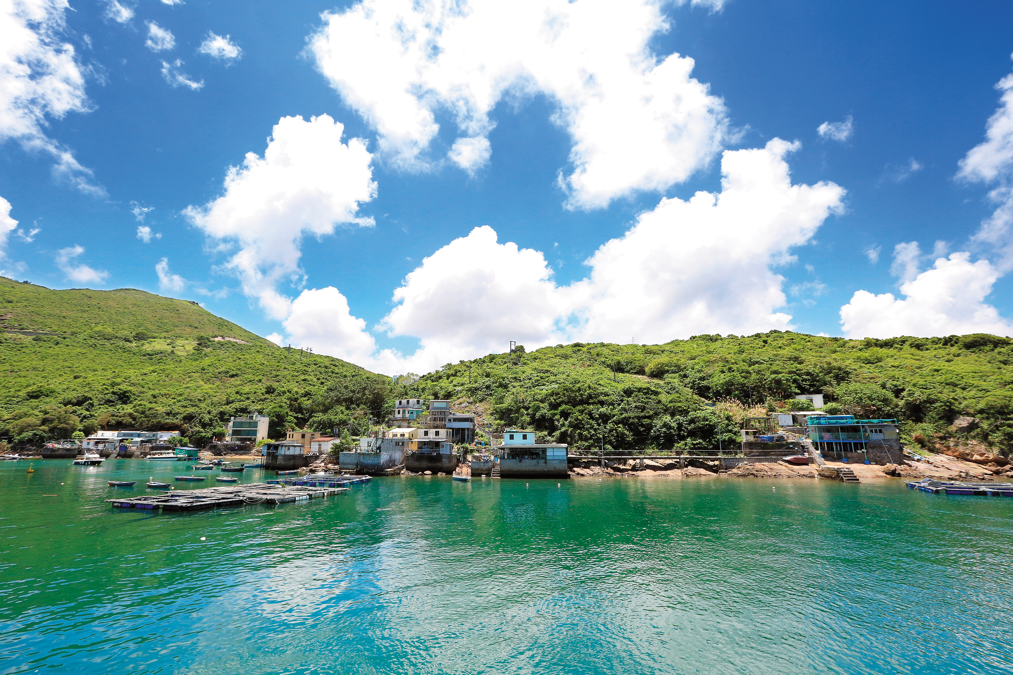 布袋澳因為開口小，地形像個布袋而得名。