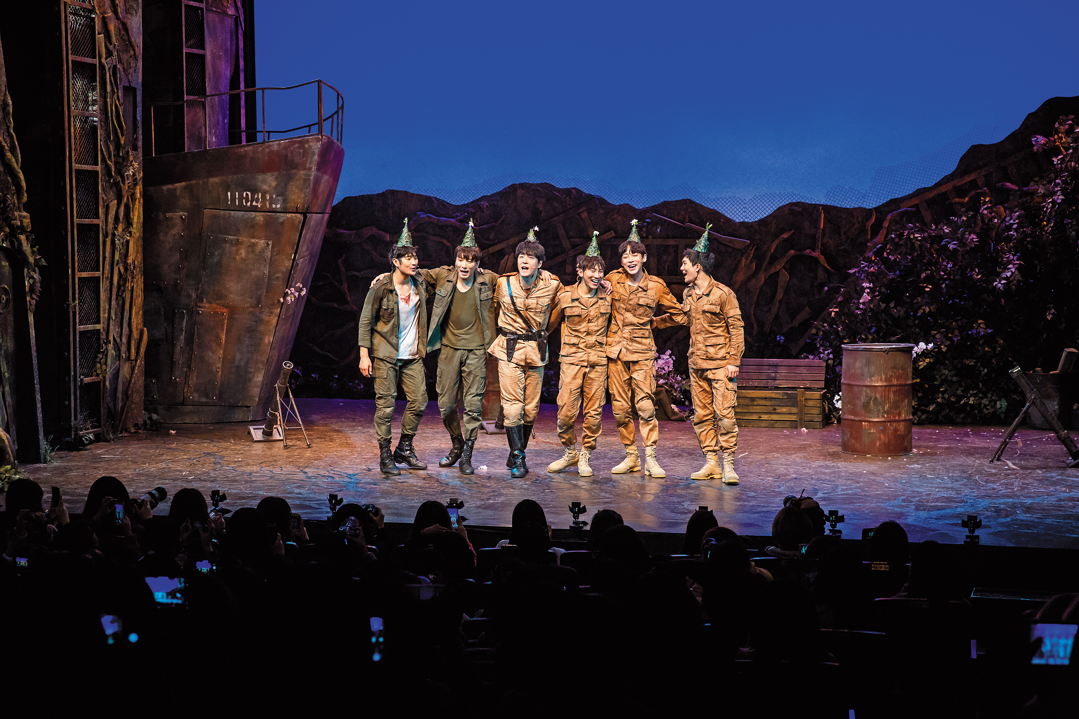 在「Uniplex 1館」演出的《女神在看》一票演員有顏值又有實力，難怪人氣居高不下。