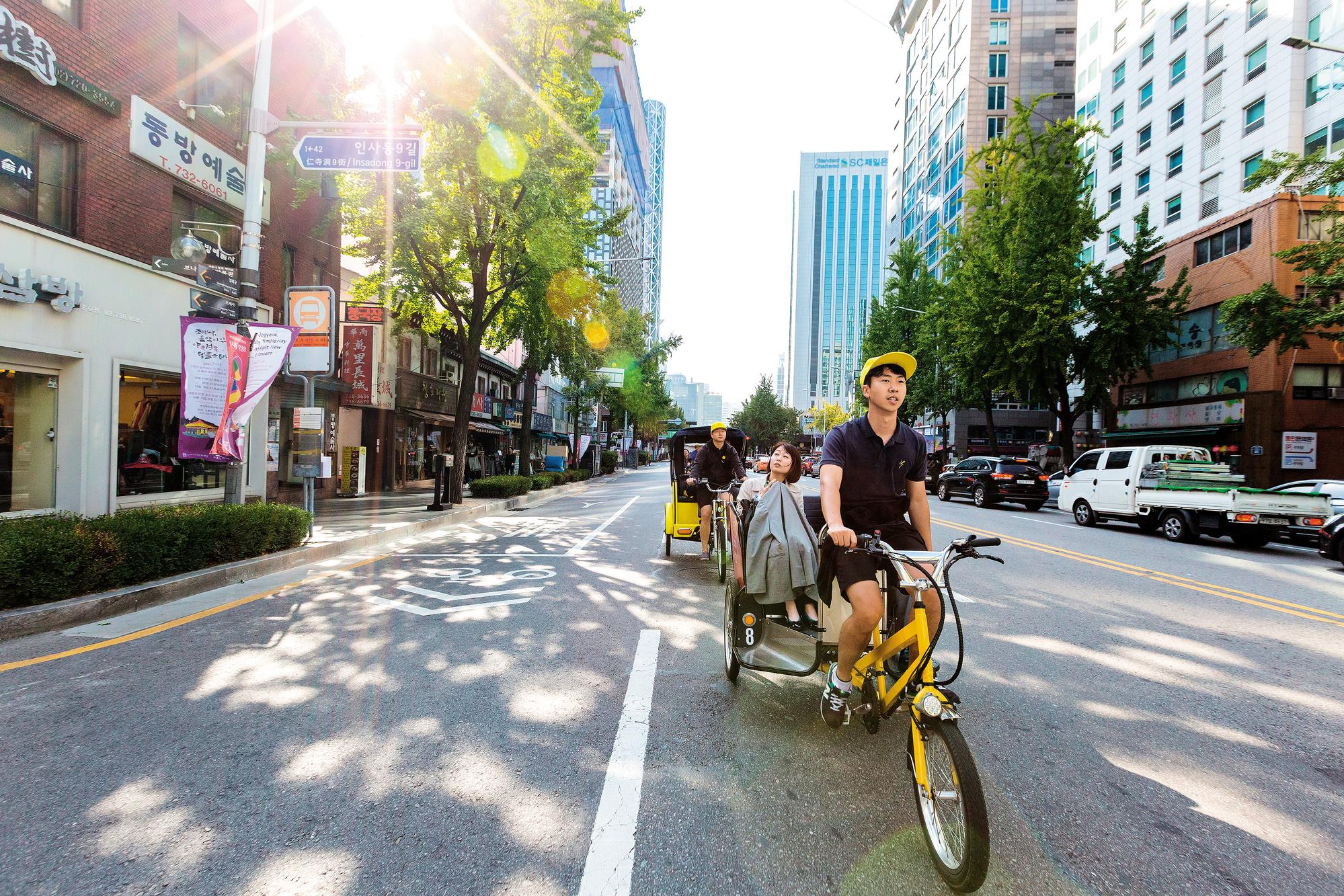 搭「阿弟三輪車」逛首爾觀光熱點,非常舒服。