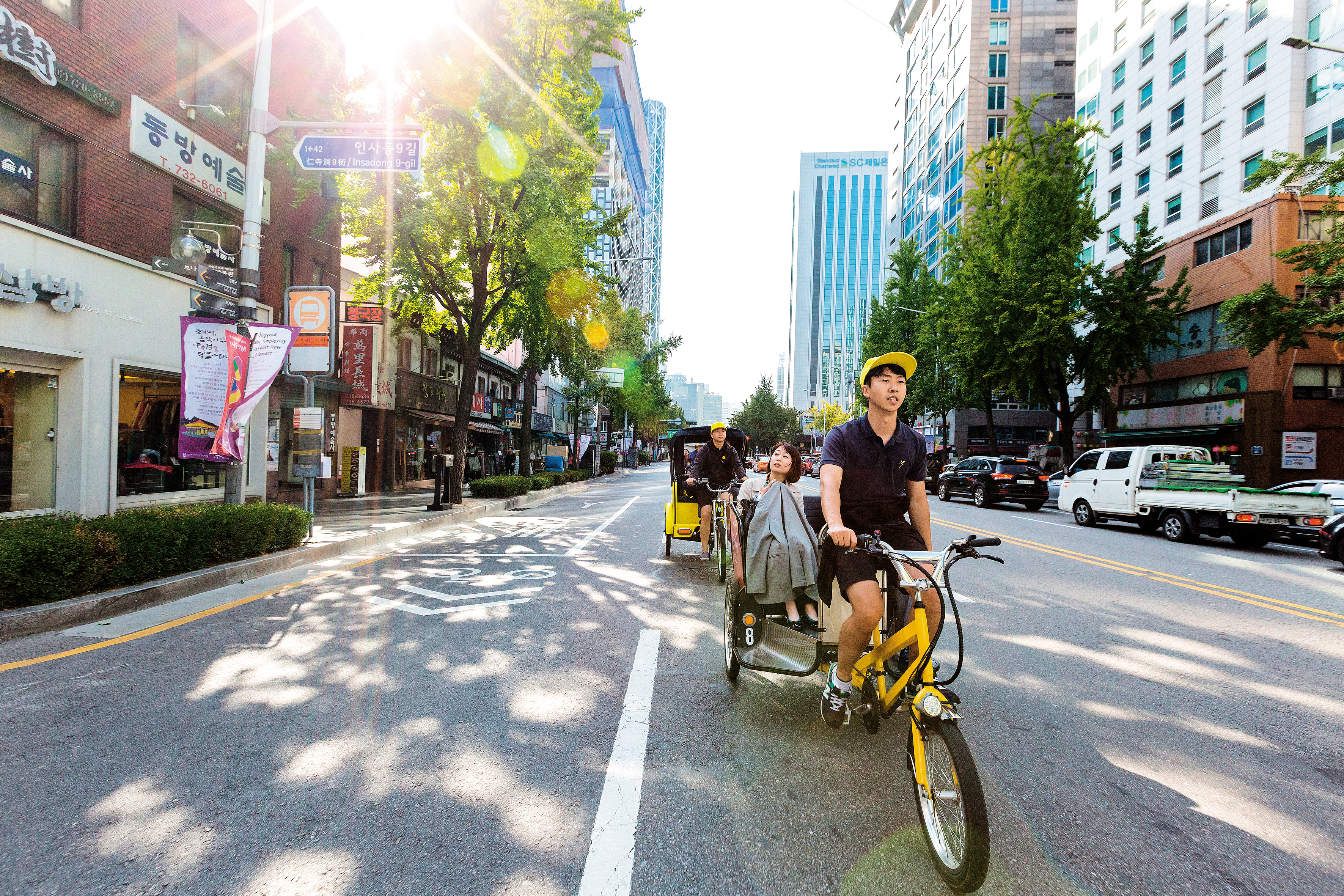 搭「阿弟三輪車」逛首爾觀光熱點，非常舒服。