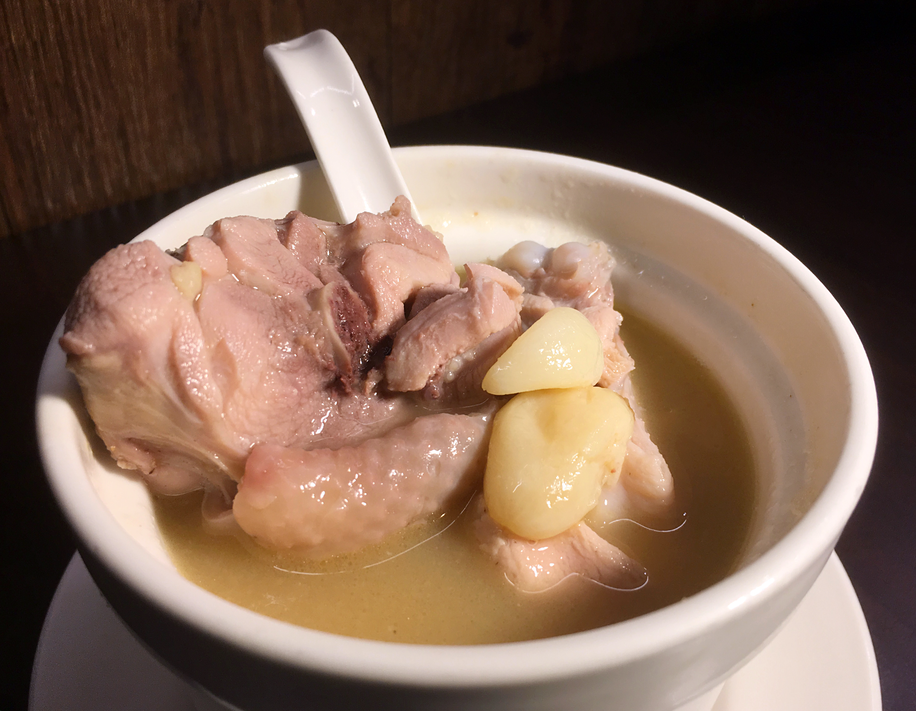 寒冬非常適合來碗港式煲湯養身補氣、暖和身心。