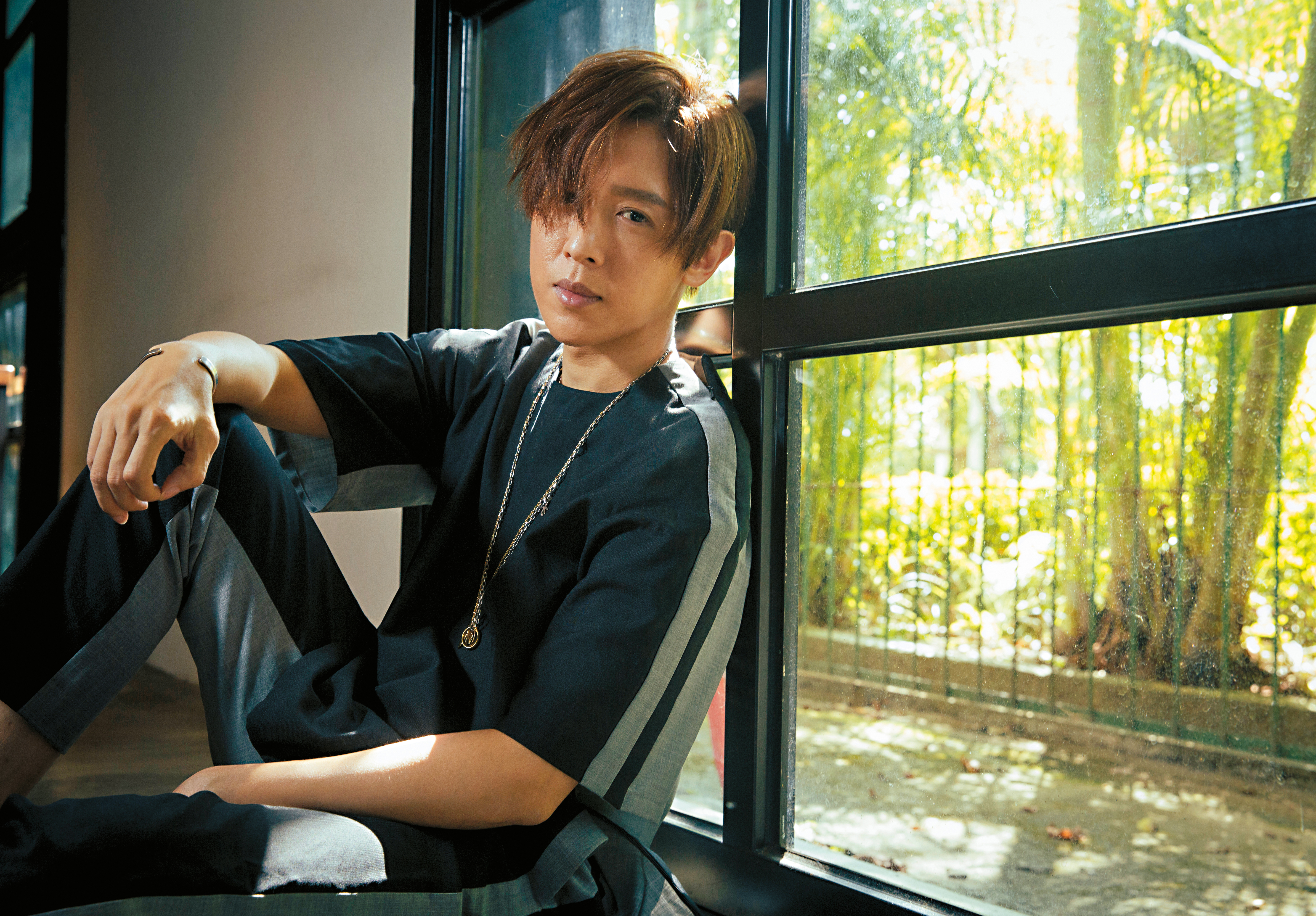 寫過經典的情歌，方泂鑌反而陷入創作的瓶頸，再也寫不出超越前作的音樂，新專輯雖然主打歌不是出自自己手筆，卻換來更多發揮空間。