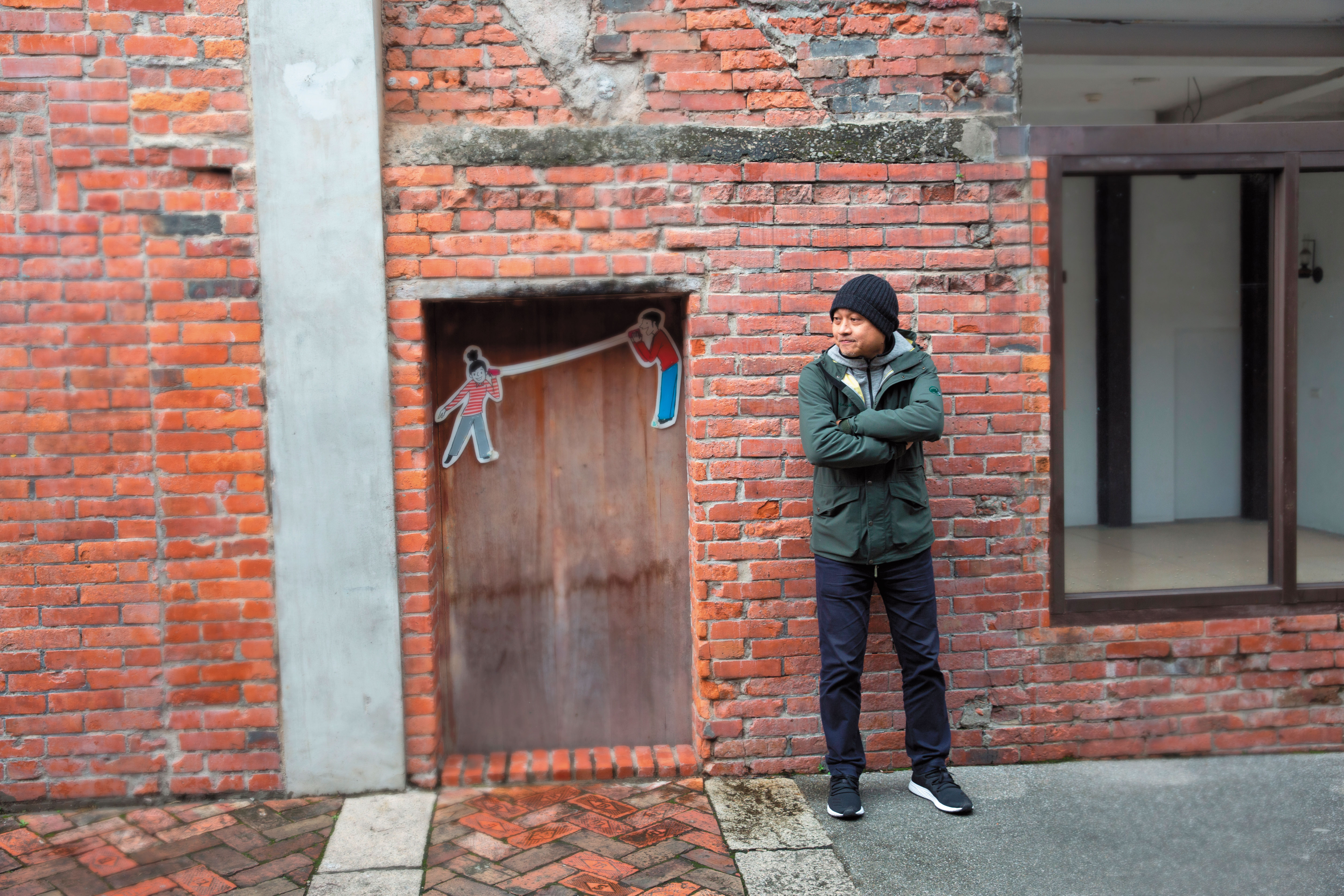 鄭文堂說自己對冬天特別有感覺，因為兒時許多貧困記憶都在冬天。