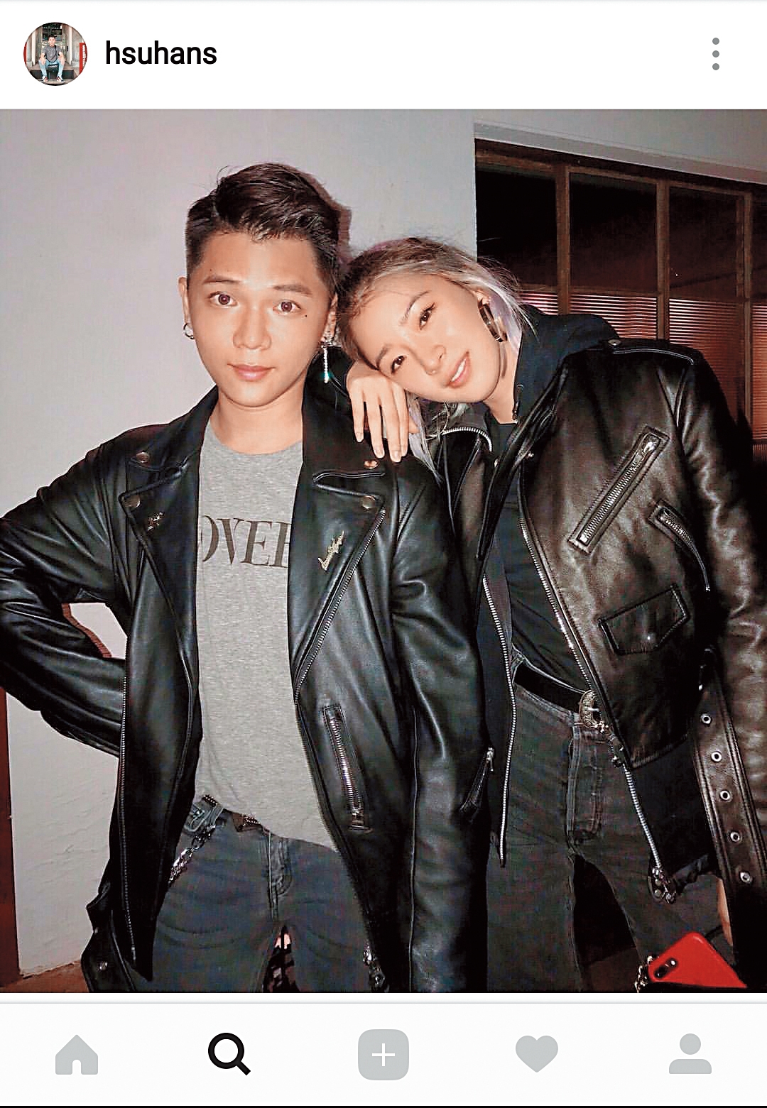 柯震東的設計師友人Hans（左）不僅跟李毓芬有交情，也是韓國超模Irene（右）的朋友。Hans夾在李毓芬跟Irene之間頗為微妙。（翻攝自hsuhans IG）