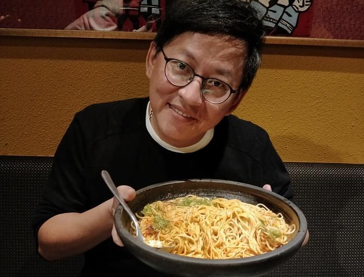 詹姆士簽新經紀公司成曾國城師弟,計畫創拌麵品牌搶市場。