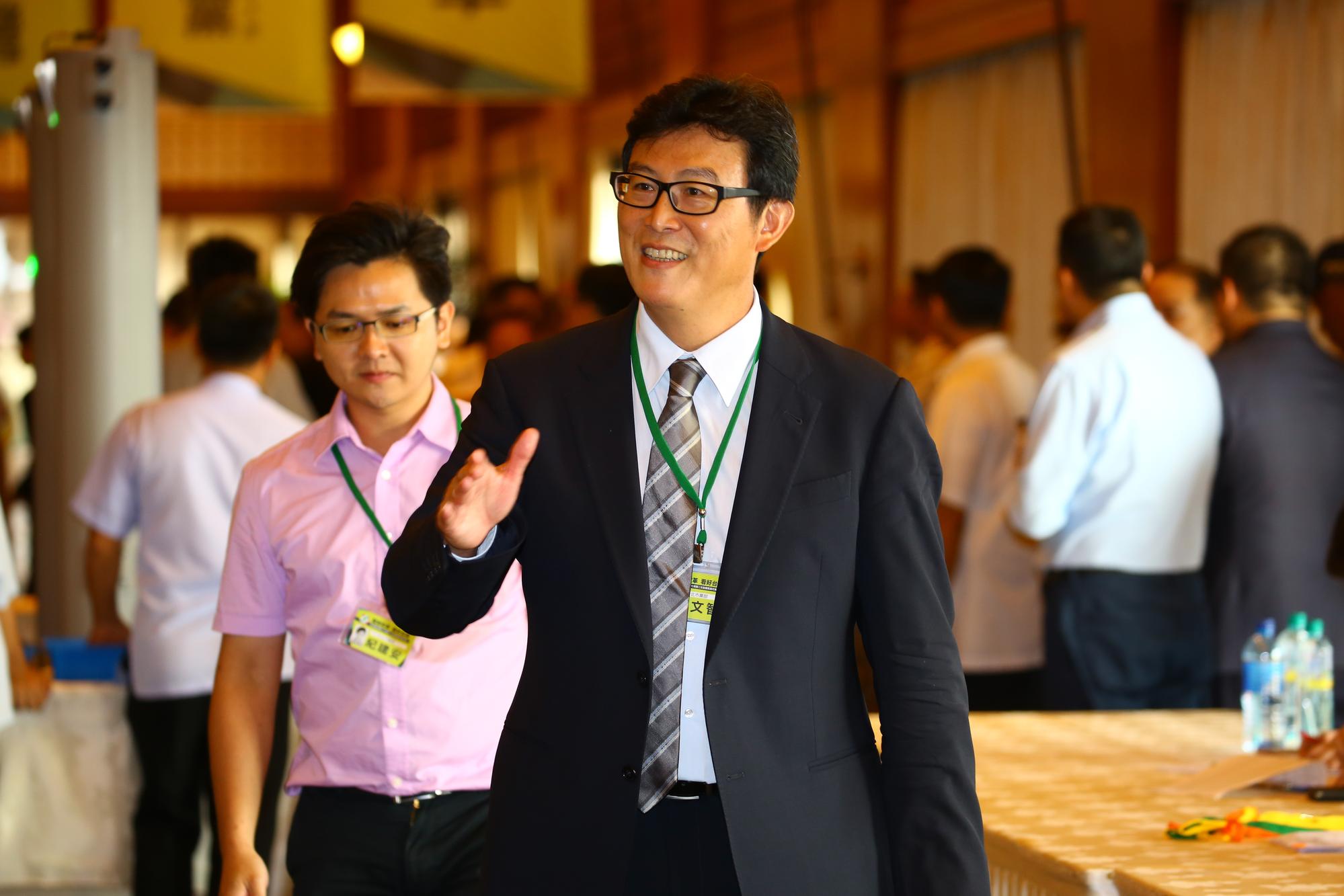 謝長廷提醒宣布參選台北市長的姚文智，應多發言、多講話，爭取議題主導權。