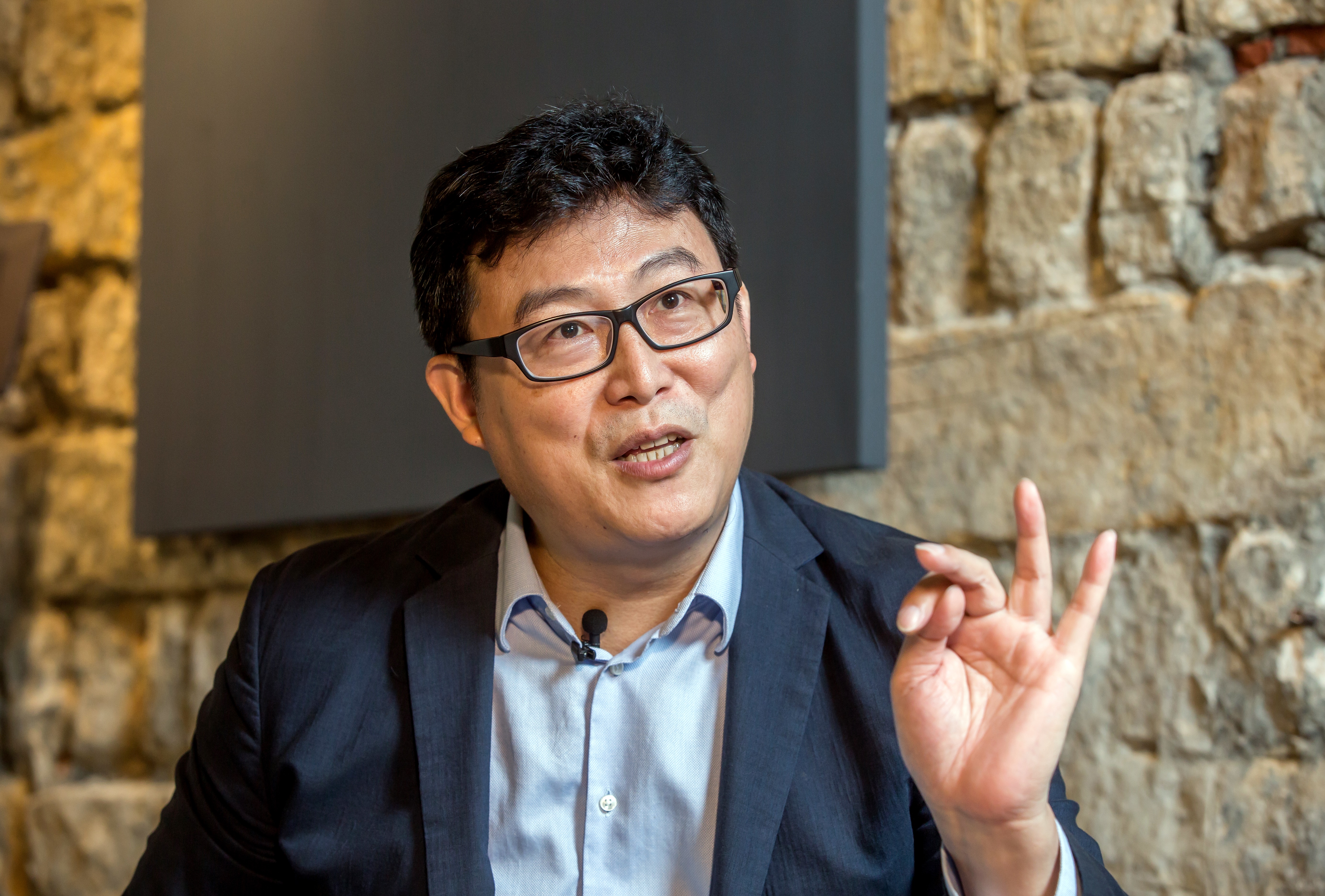 民進黨台北市黨部大安區服務處主任陳忠琪，在LINE群組中點名，未到姚文智演講會的11位民進黨台北市議員。