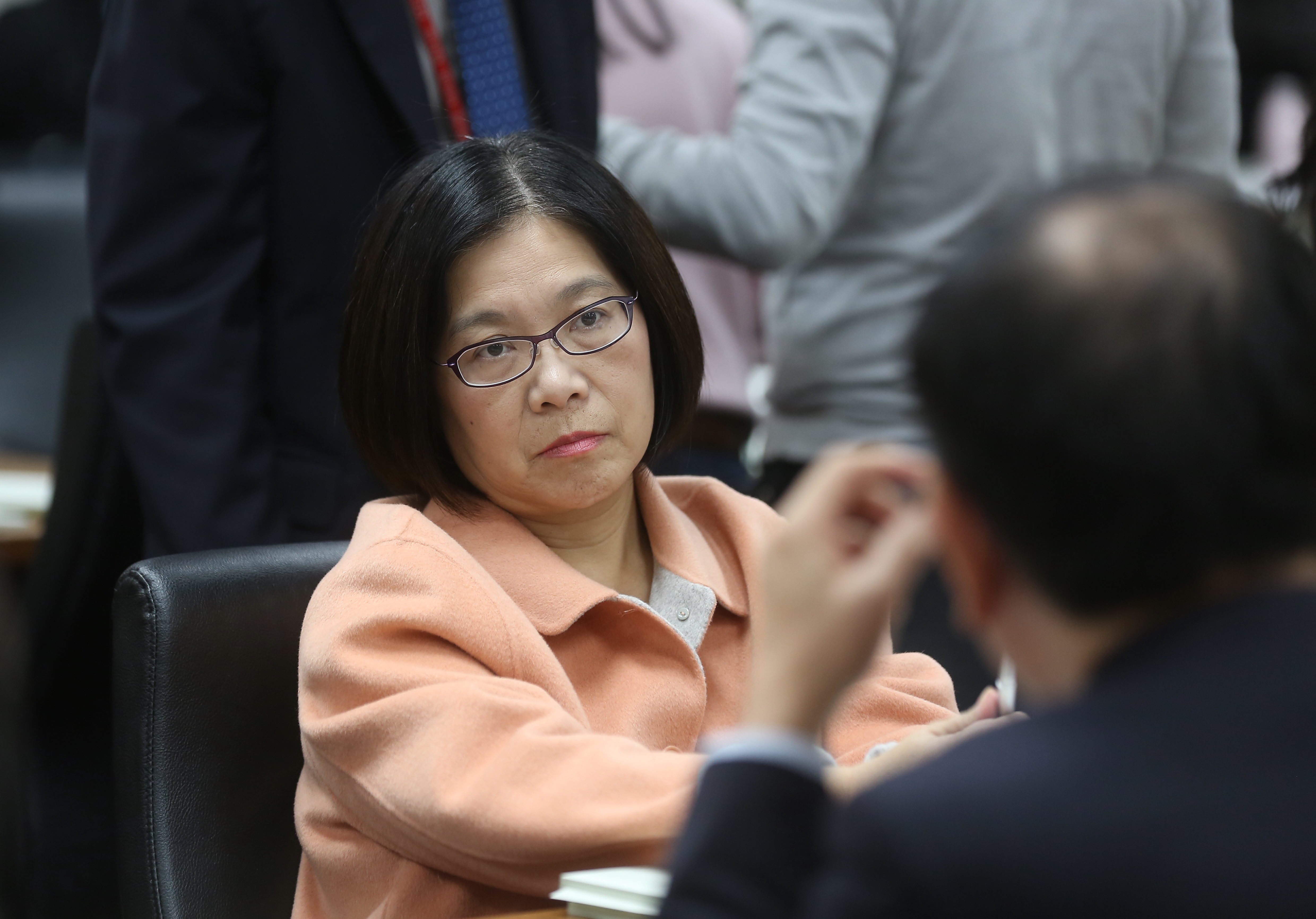 被陳菊提及2006年高雄市長初選恩怨，引發政壇風暴，立委管碧玲今在臉書再次還原當年始末。