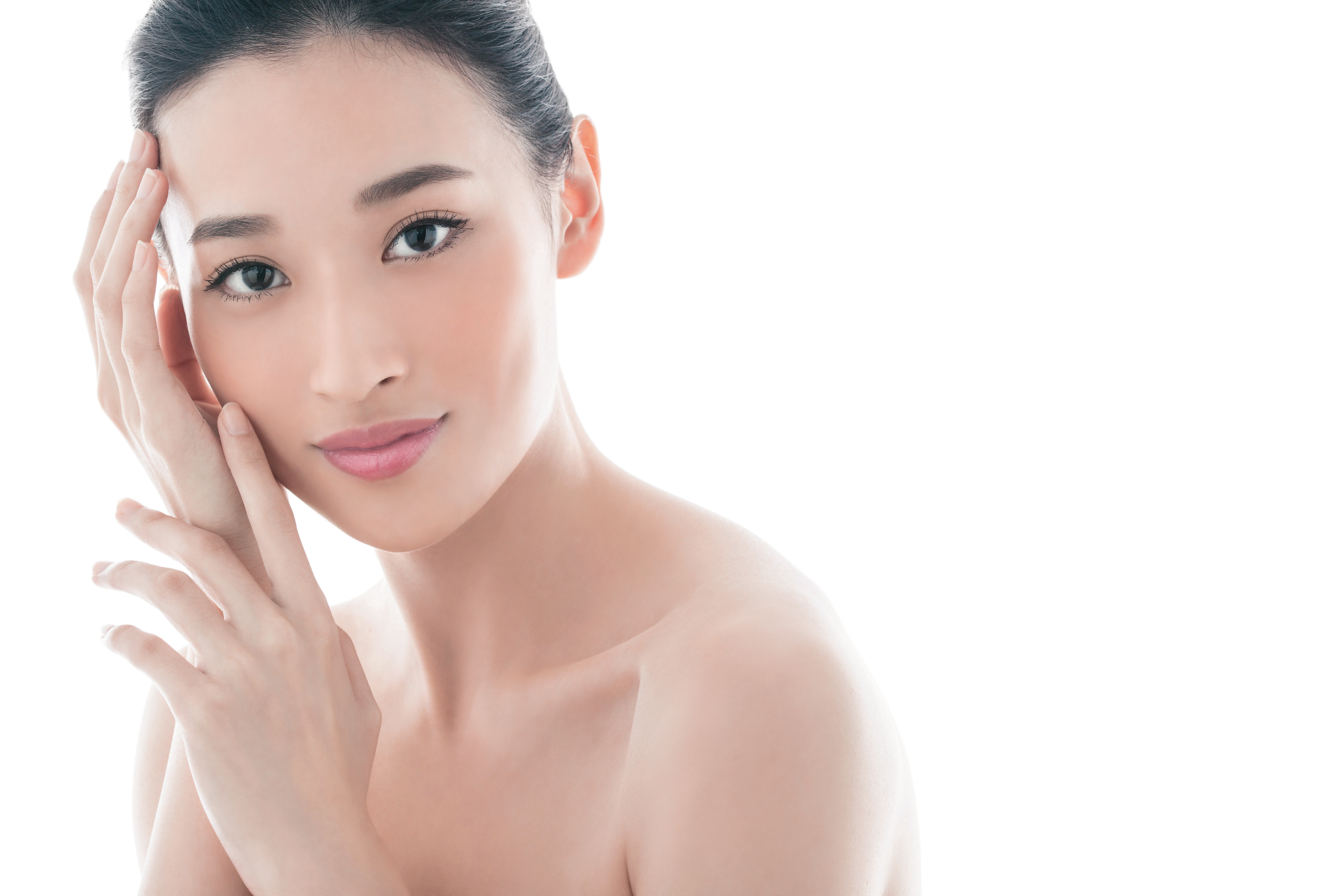 想要維持青春美貌，​​​讓肌膚隨時處在水嫩、膨潤的狀態中，一定要注重保濕。