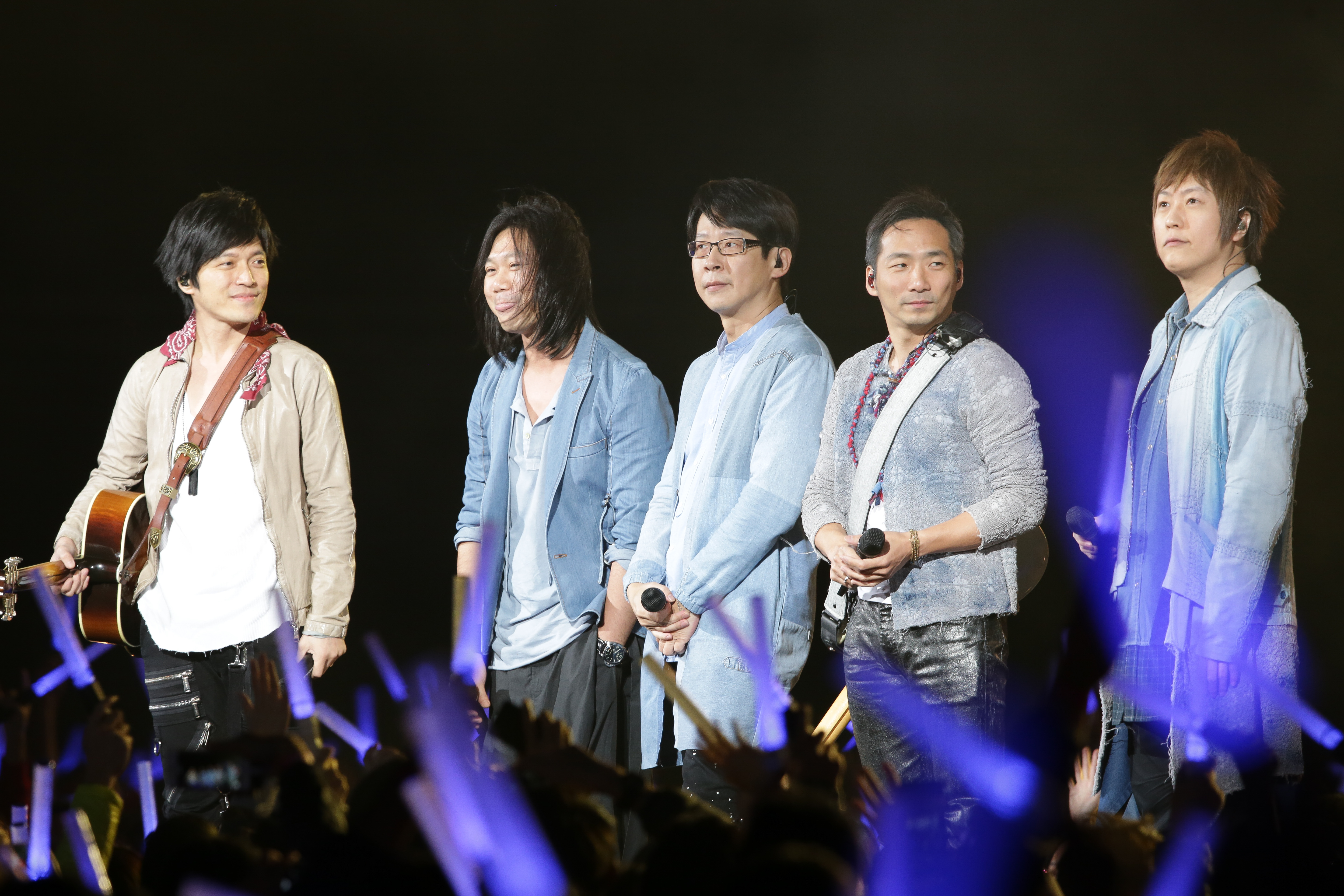 五月天「人生無限公司」演唱會在桃園棒球場連開11場。