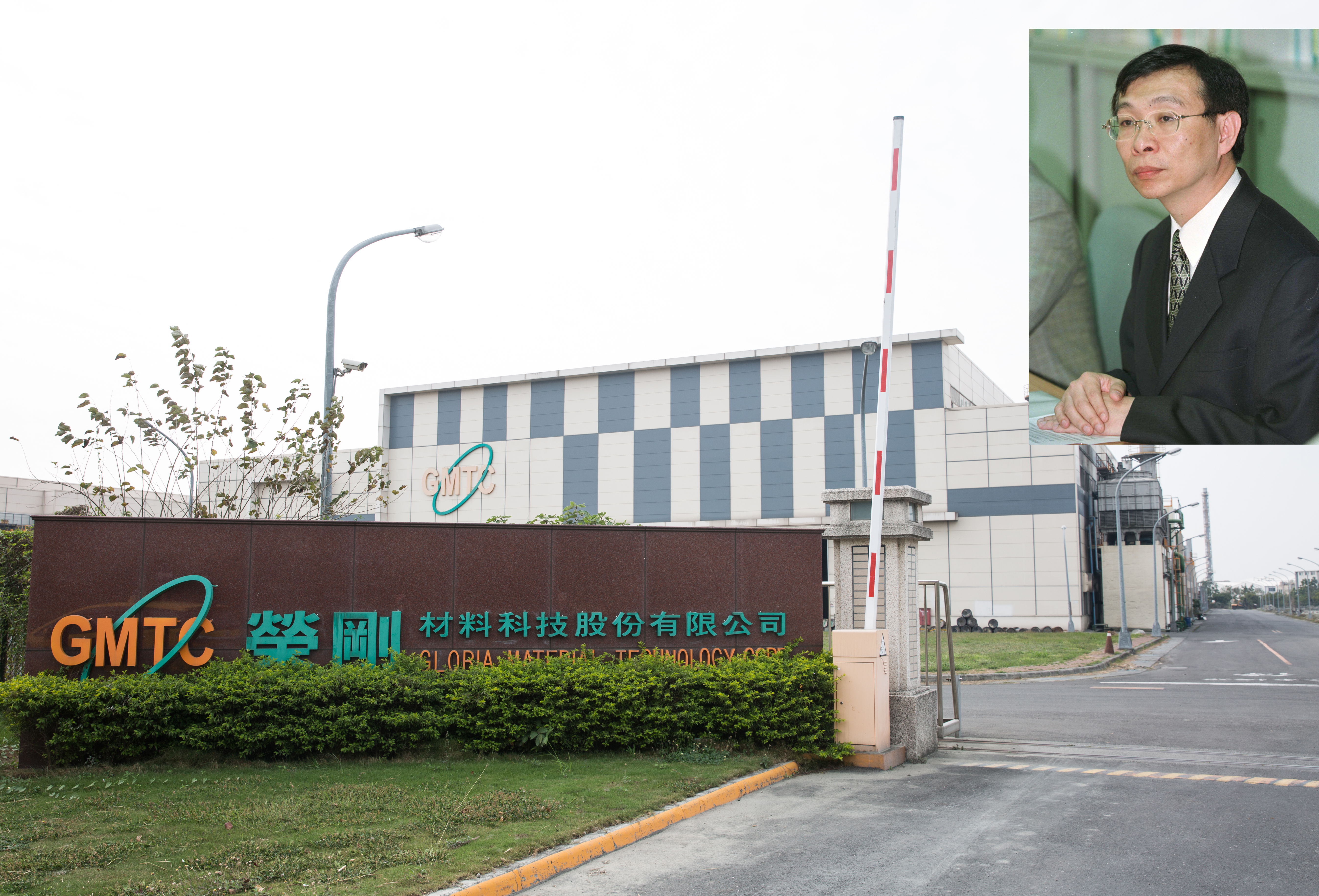 榮剛董事長陳興時友人指謝裕民（右，聯合知識庫提供）欺師滅祖。