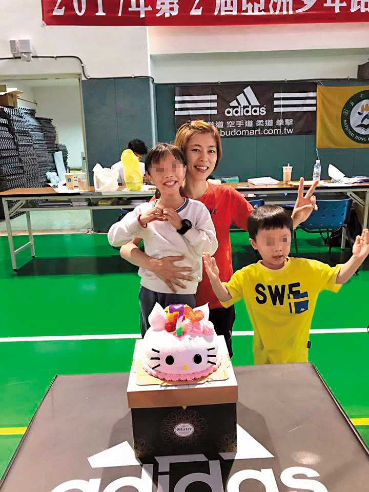 陳詩欣也有家人小孩,讓陳正浩的老婆替他們的無辜感到無奈。(翻攝自陳詩欣臉書)