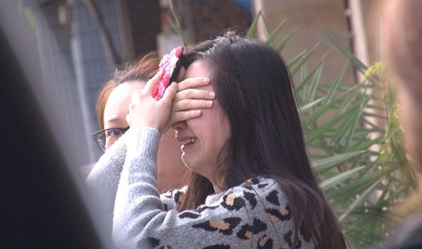 發生母親殺死親生女兒的人倫悲劇,親友聞訊痛哭失聲。(警方提供)