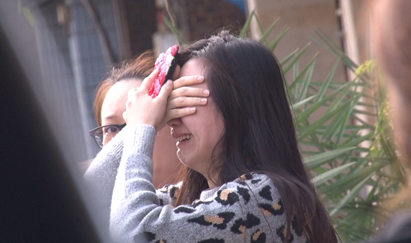 發生母親殺死親生女兒的人倫悲劇，親友聞訊痛哭失聲。（警方提供）