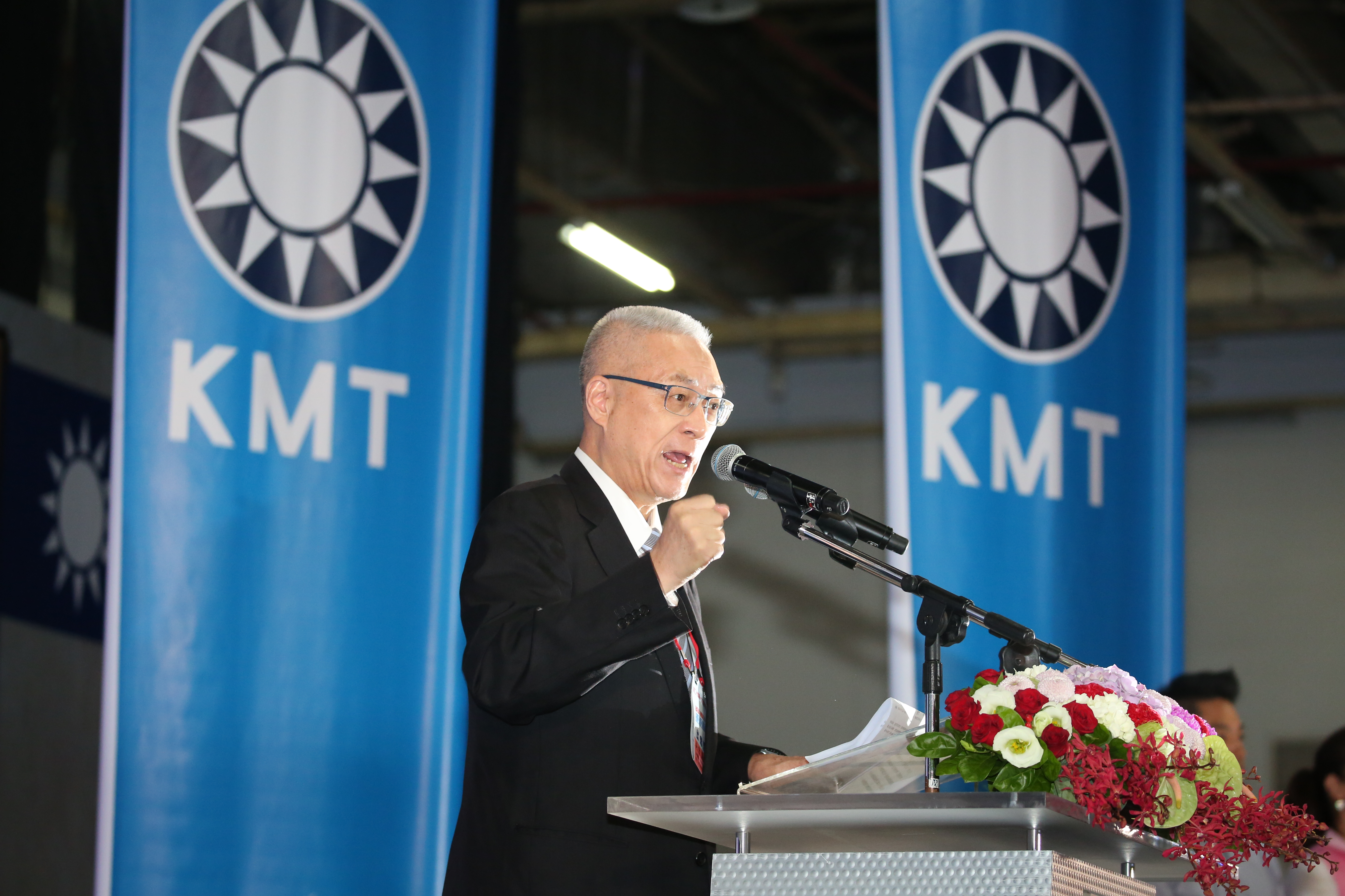 國民黨主席吳敦義拍板，縣市長黨內初選將採全民調決定人選。