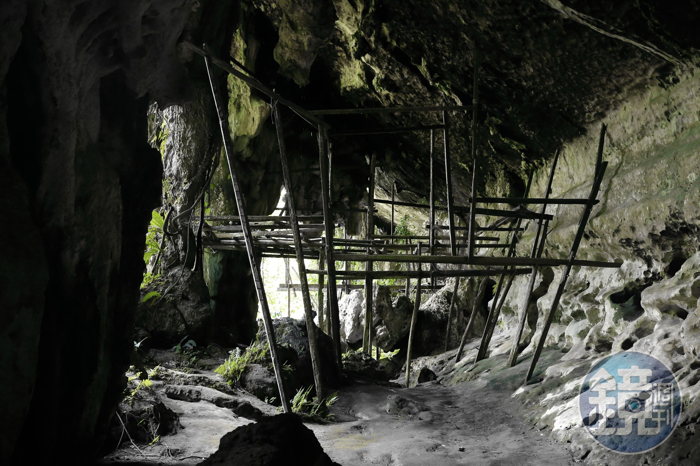 Trader Cave，早期燕窩採集者的居所遺跡。