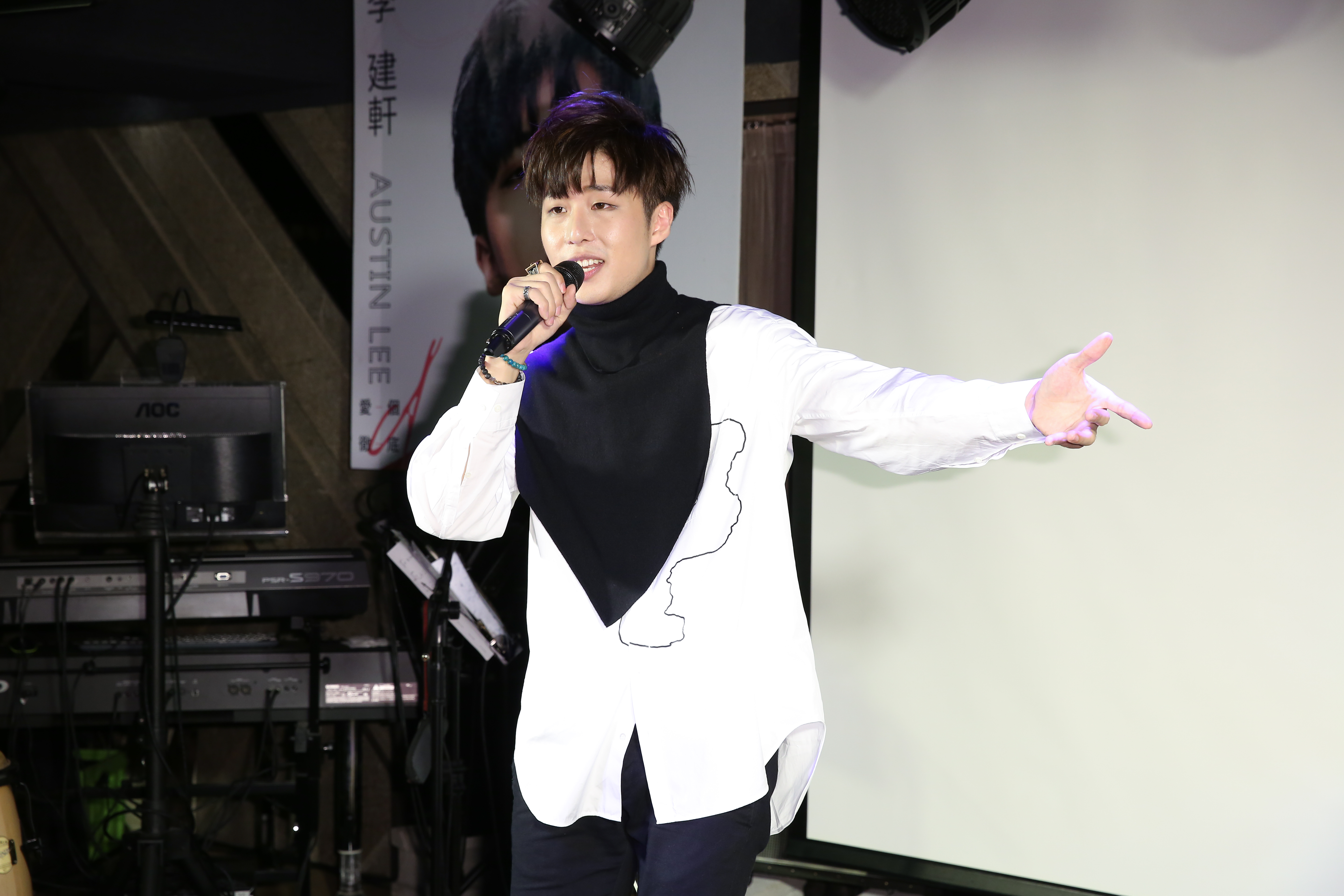 李建軒宣佈捐錢救助流浪動物，造福3千多隻毛小孩。