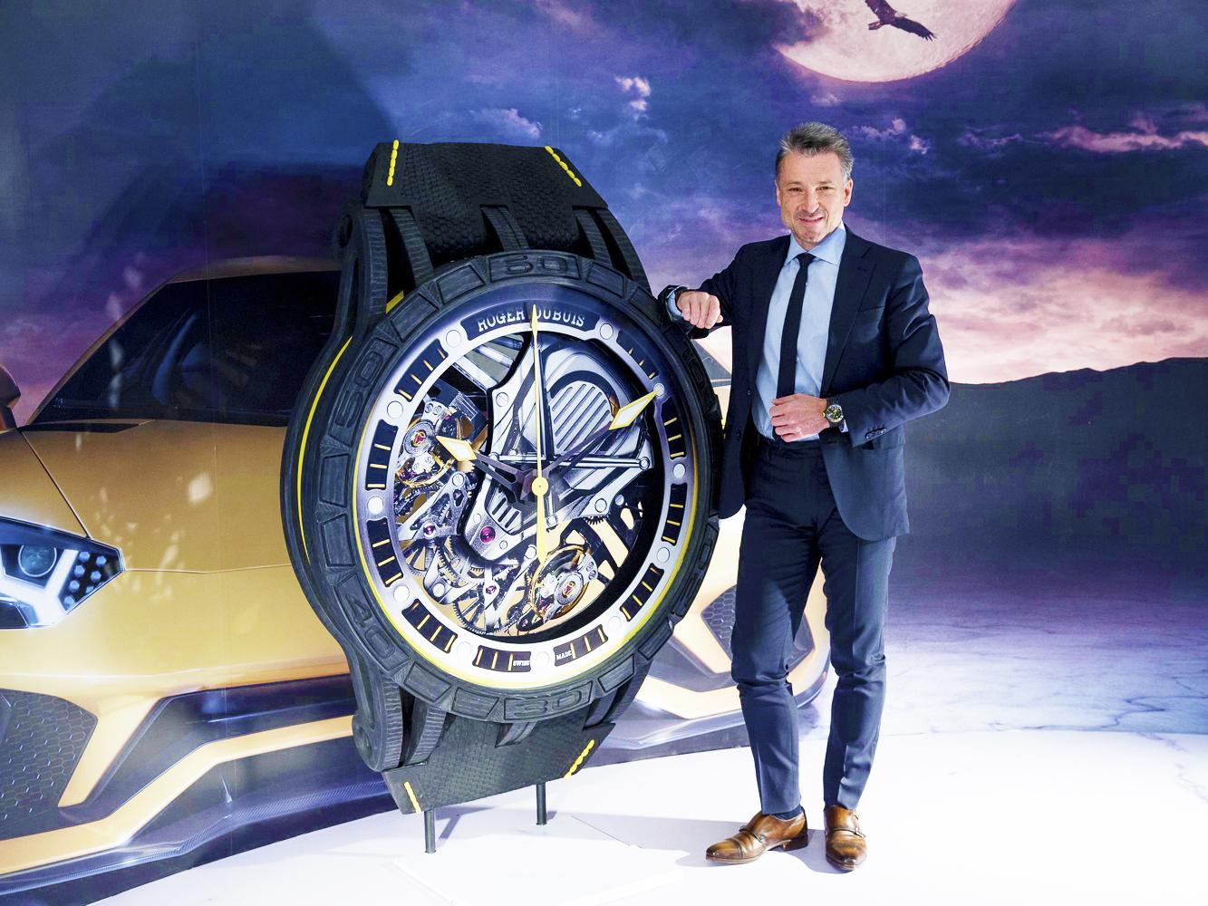 ROGER DUBUIS執行總裁Jean-Marc Pontroué於活動上正式宣佈，品牌將以「Raging Mechanics桀驁機械」為2018年SIHH主題。