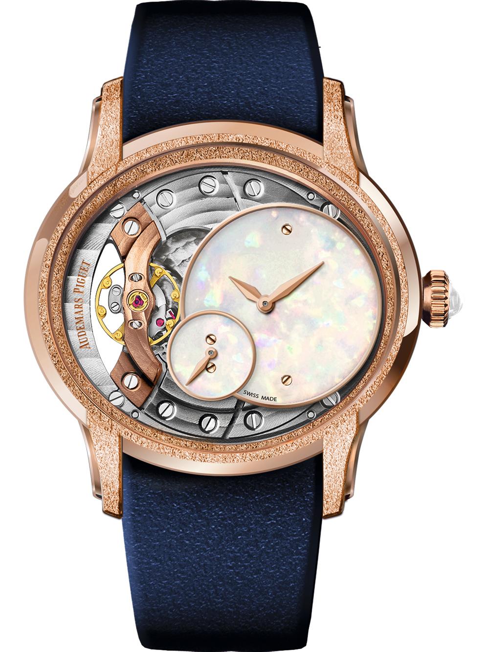 《Millenary frosted gold opal dial》 功能：時、分、小秒指示/機芯：自動上鍊機芯/建議售價：尚未公布