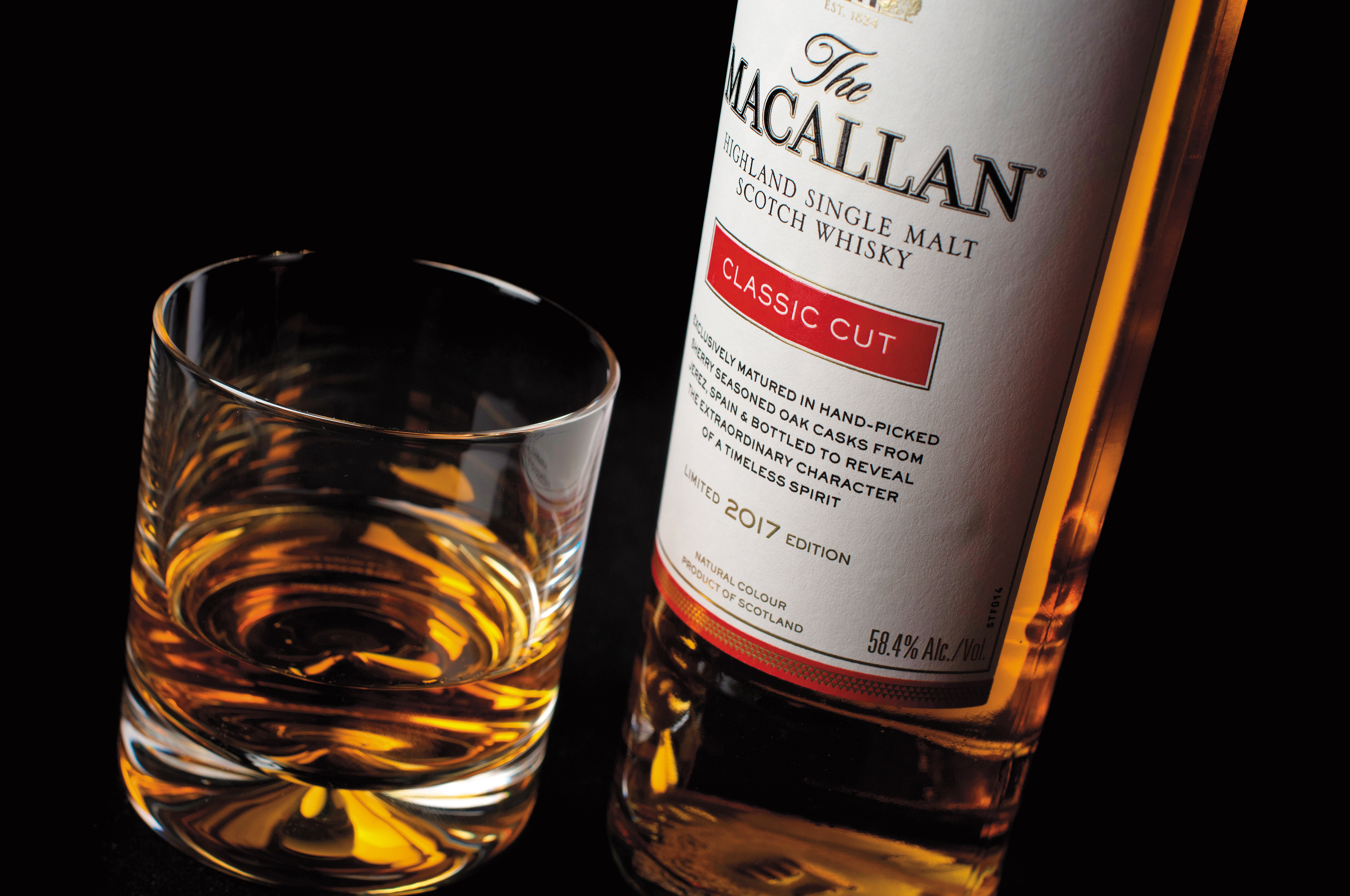 這是款特別的麥卡倫，不是原酒卻有高酒精度，沒有年分卻限量供應，更重要的是它非常的「古典」。