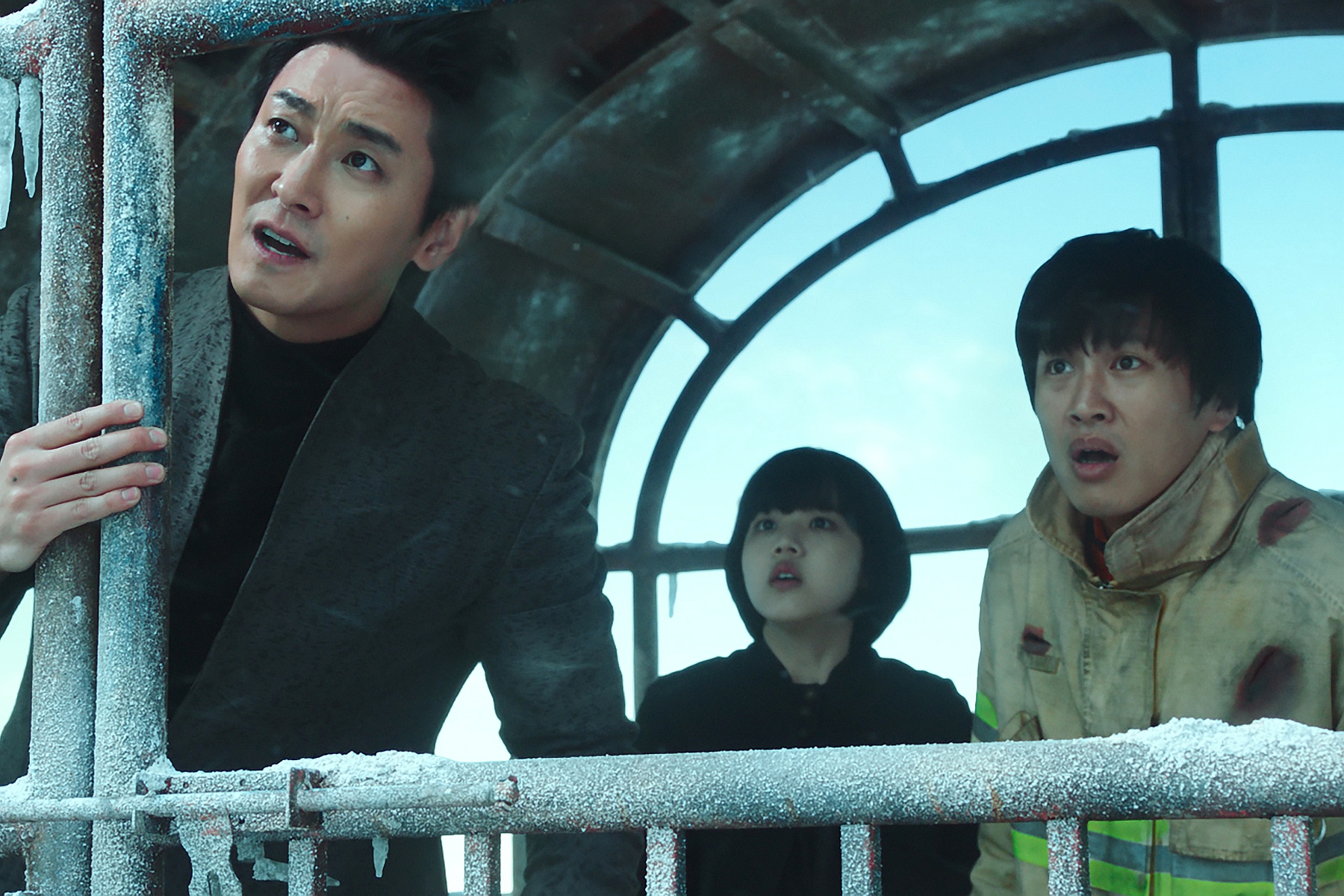 《與神同行》在台灣熱賣，韓國證明自己可以拍得獎片外，同時更能掌握住觀眾想哭哭笑笑的心。（采昌多媒體提供）