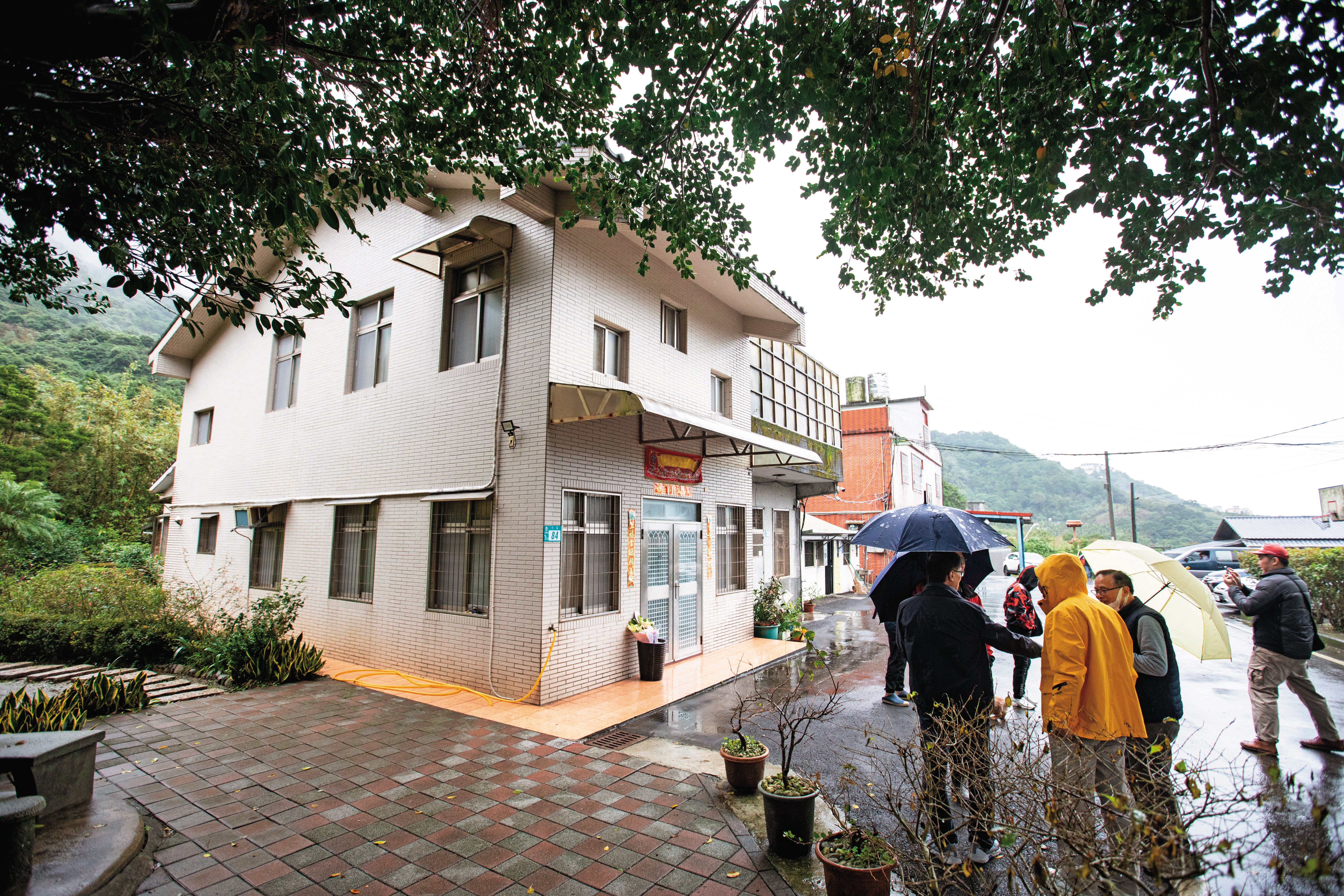 賴清德萬里老家成選戰焦點,但他強調自己是總統候選人中唯一沒炒房炒地皮的。